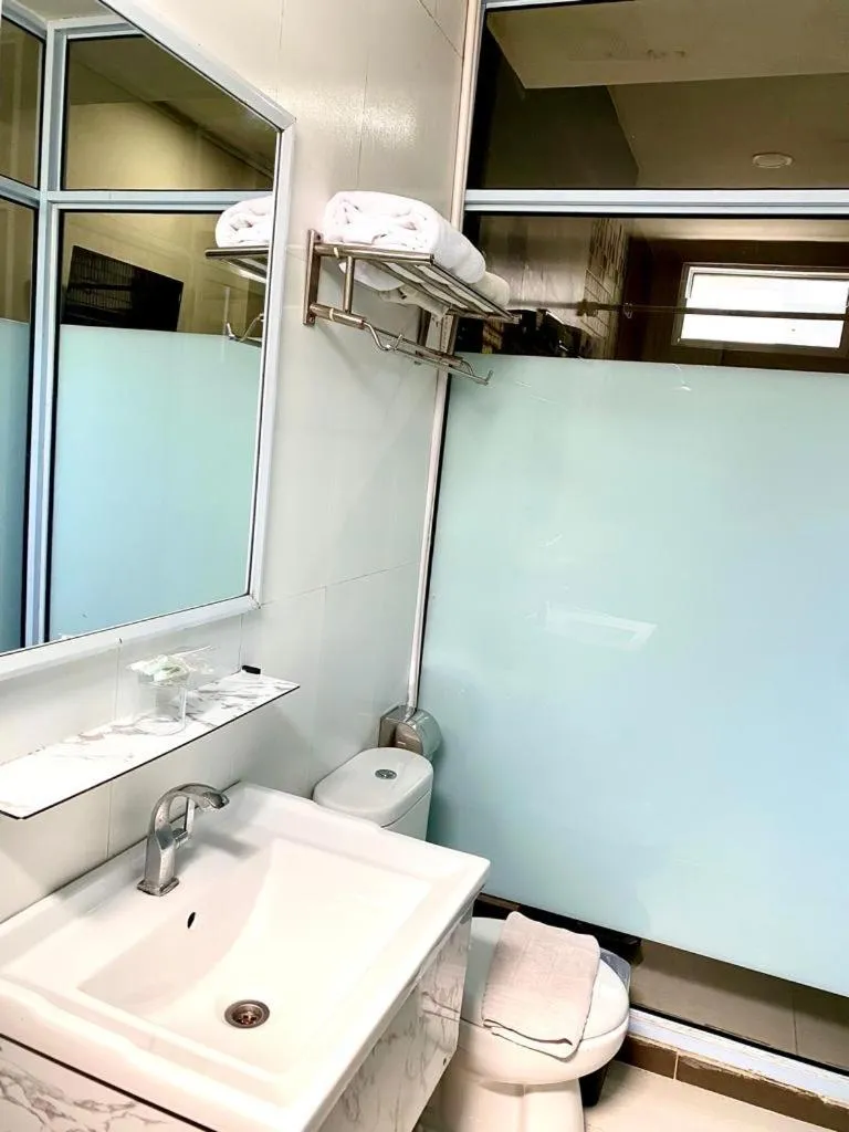 Bathroom in OS Hotel Tanjung Uncang