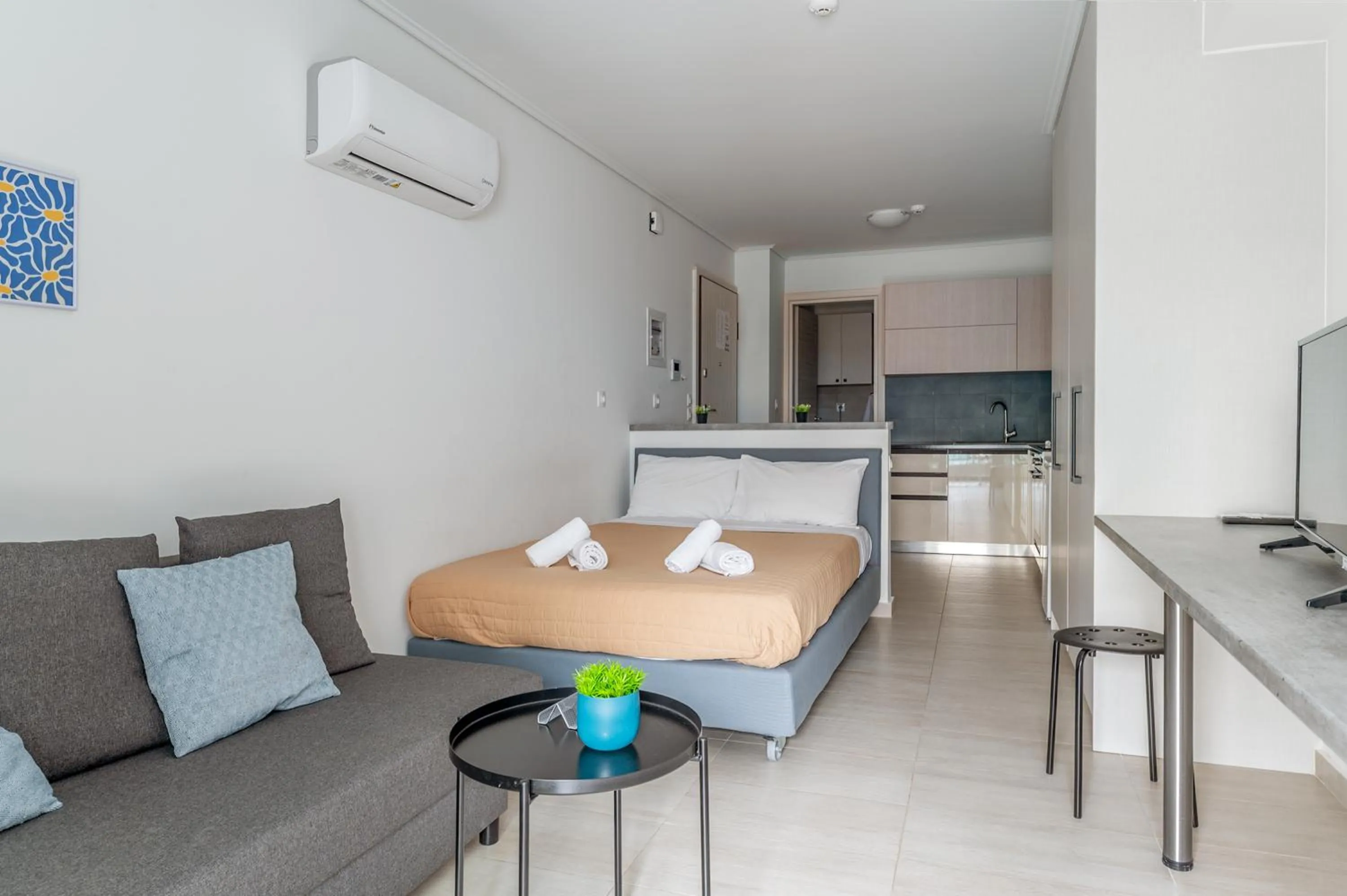 Bed in Elvita Apartments 4