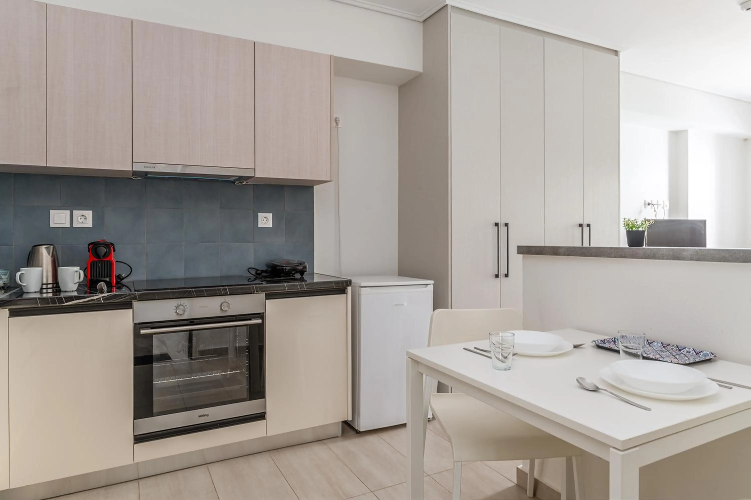 Kitchen or kitchenette in Elvita Apartments 4