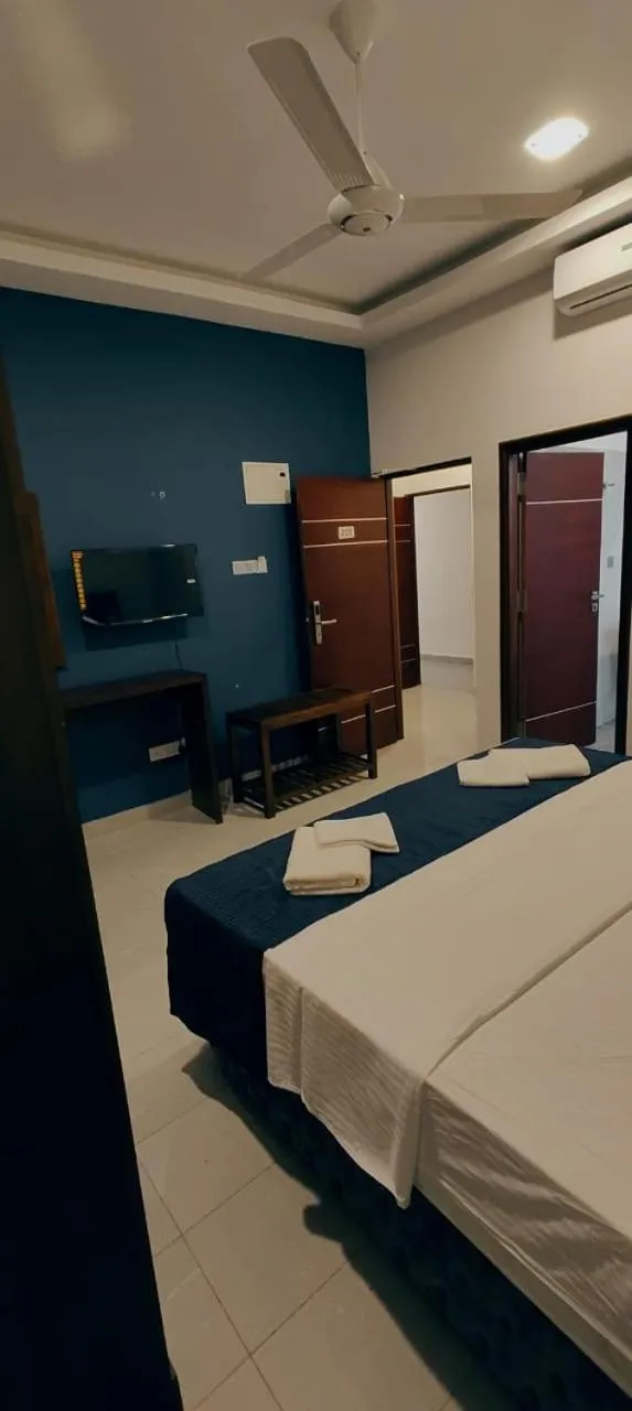 Bedroom, Bed in The Kings Colombo