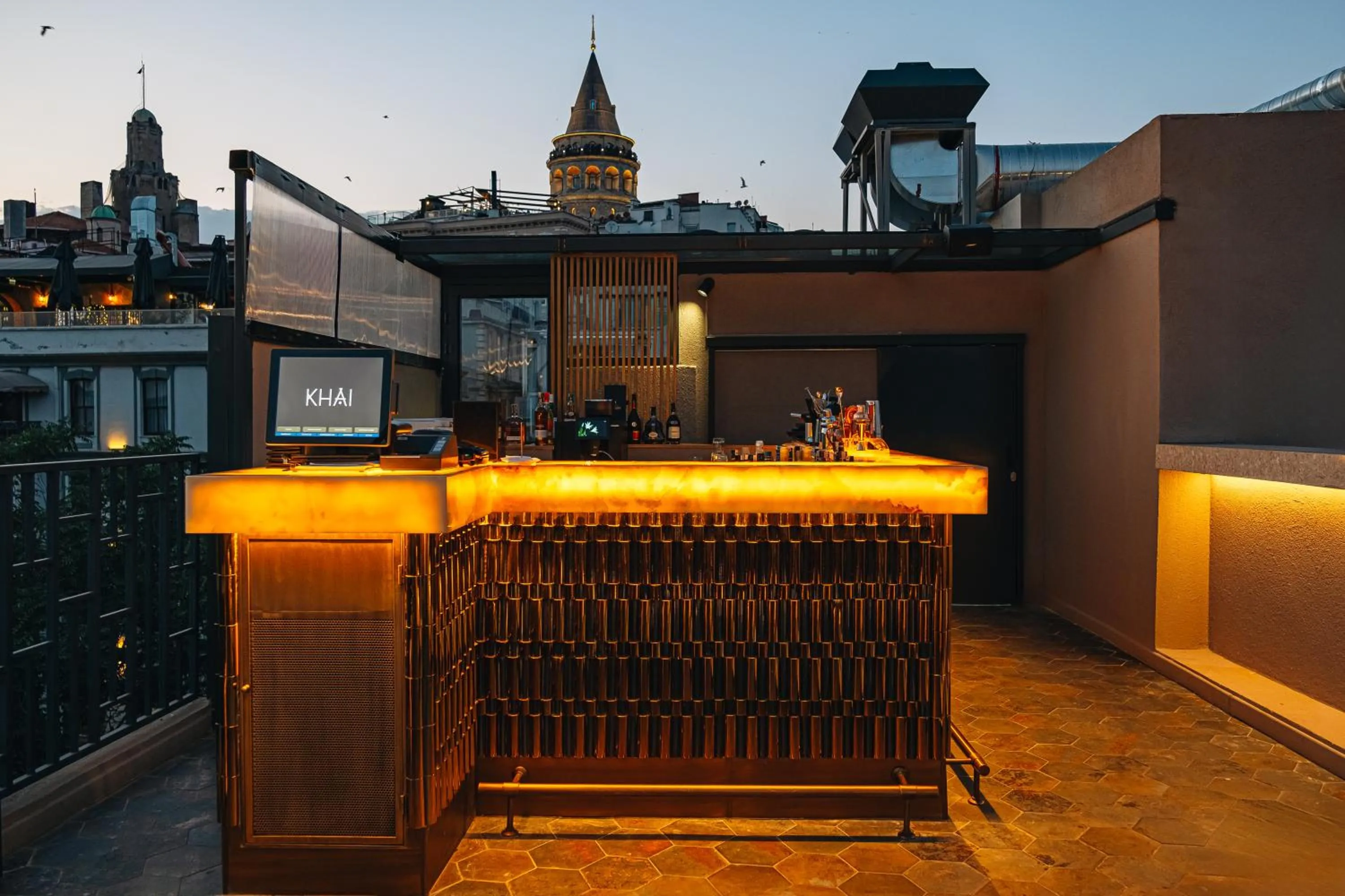 Restaurant/places to eat in Khai Karaköy