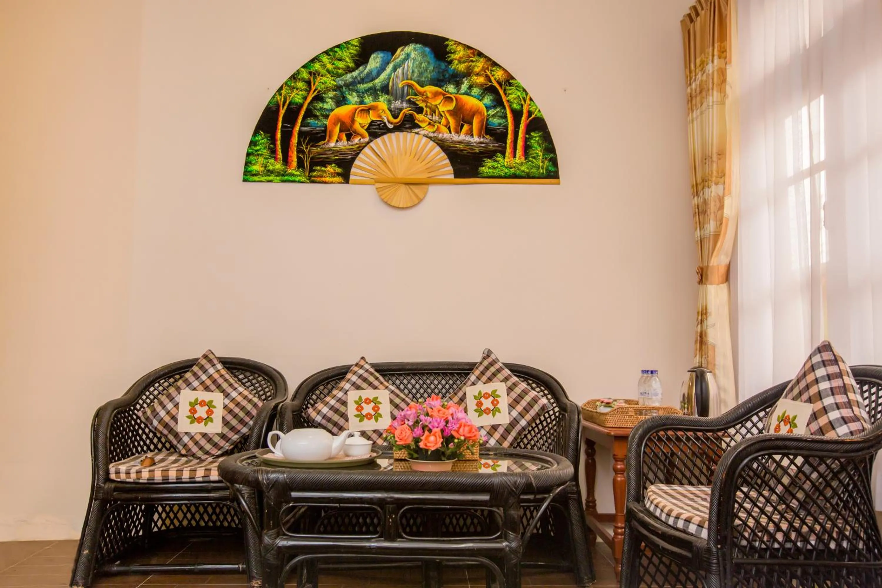 Living room in Inle Apex Hotel