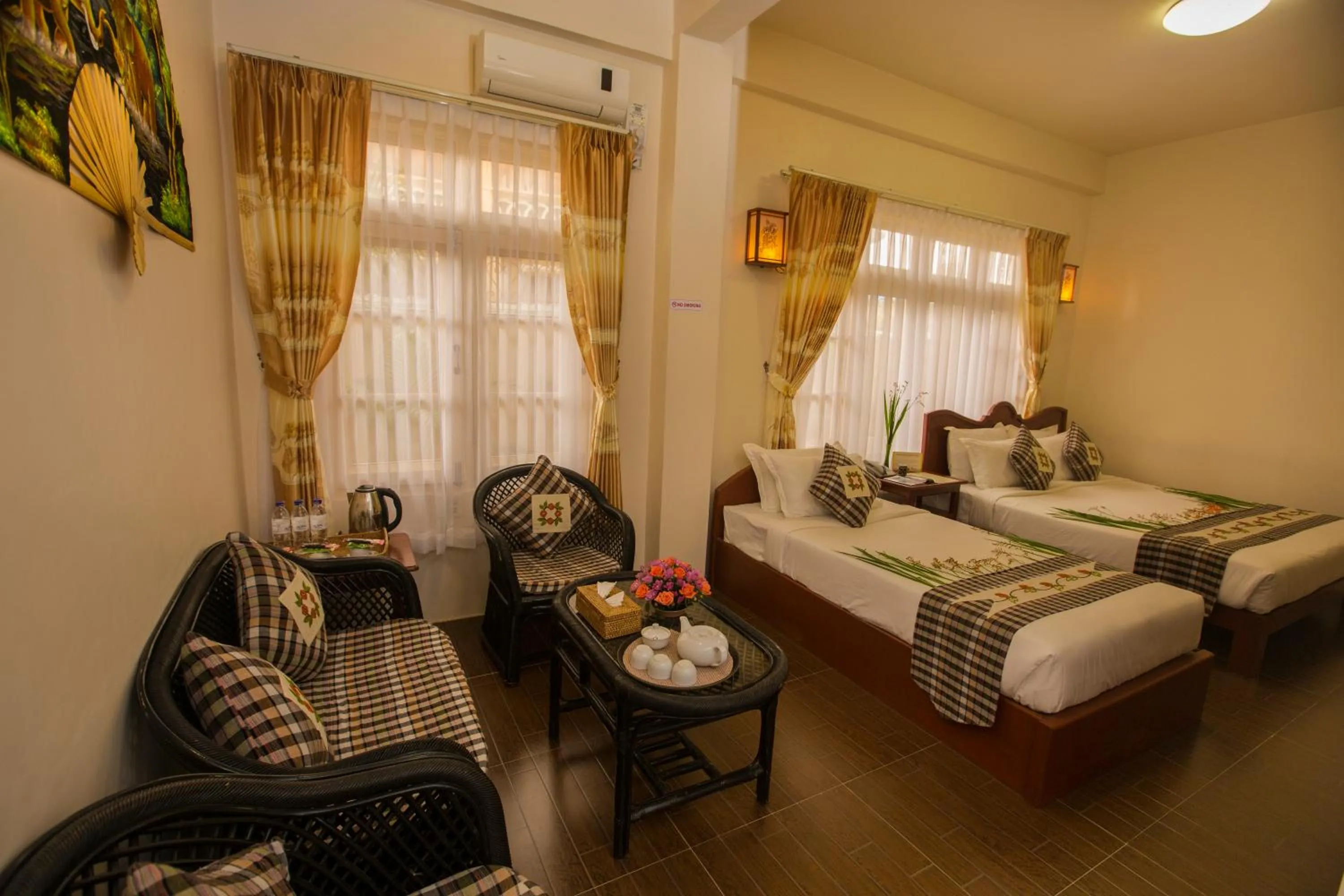 Living room, Bed in Inle Apex Hotel