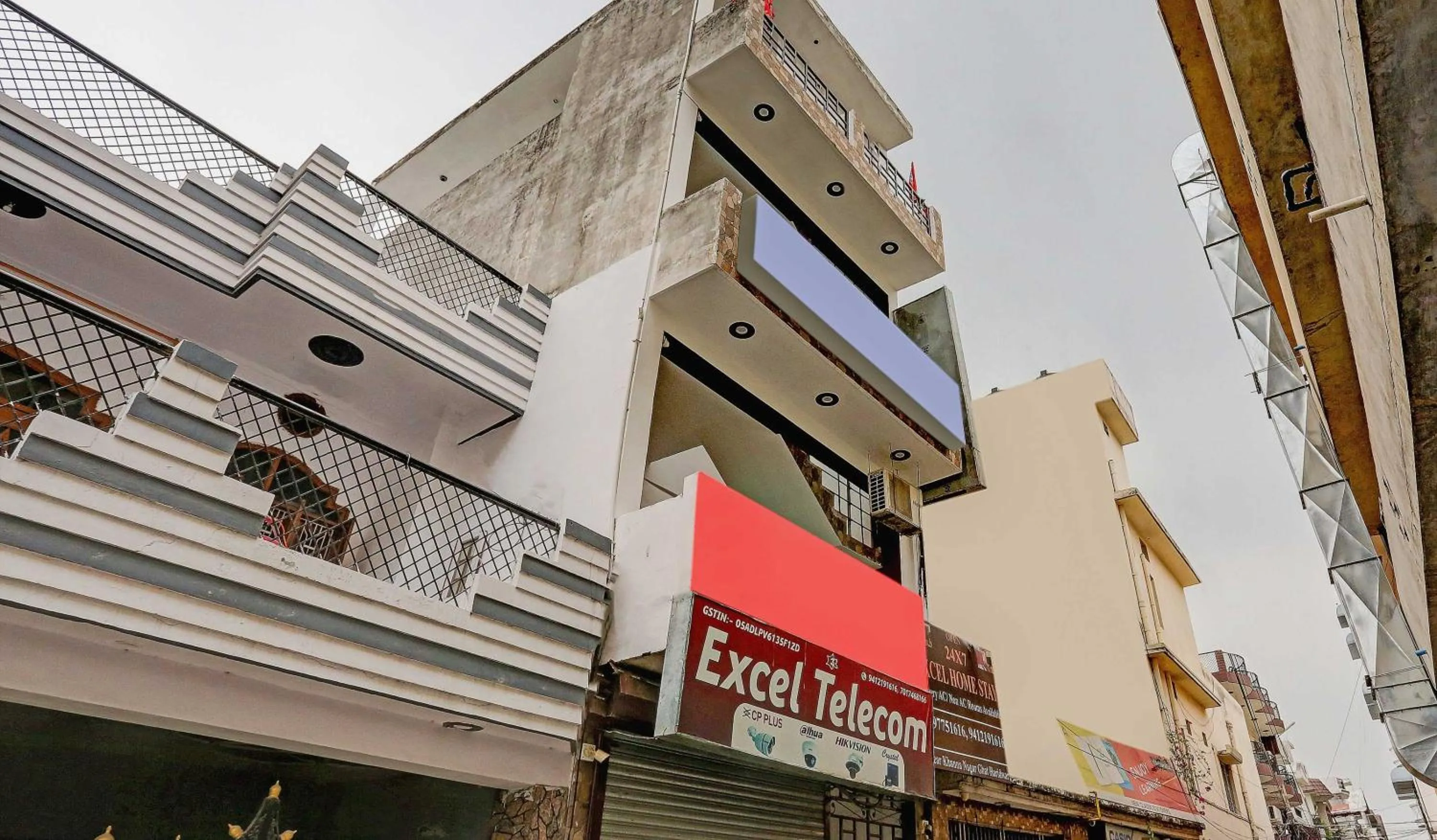 Facade/entrance in Hotel O Excel Home Stay