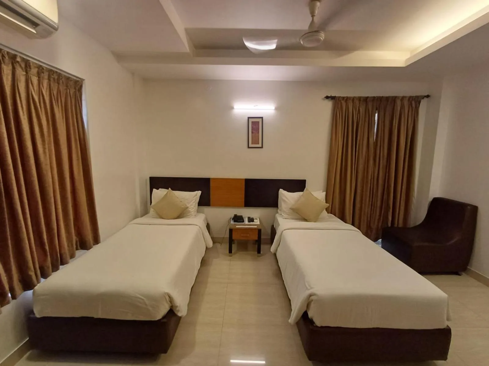 Bed in D and A BOUTIQUE HOTEL PERUNGUDI
