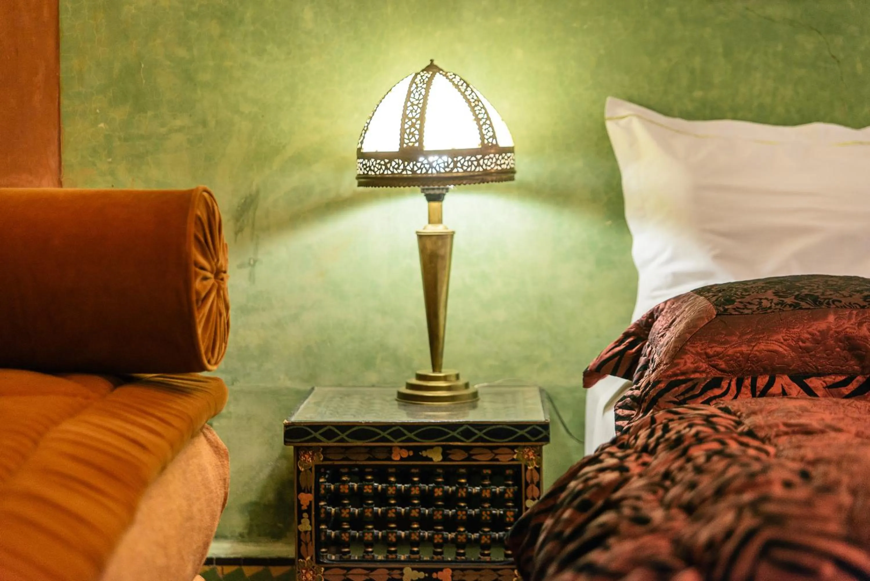 Photo of the whole room, Bed in Riad Manissa