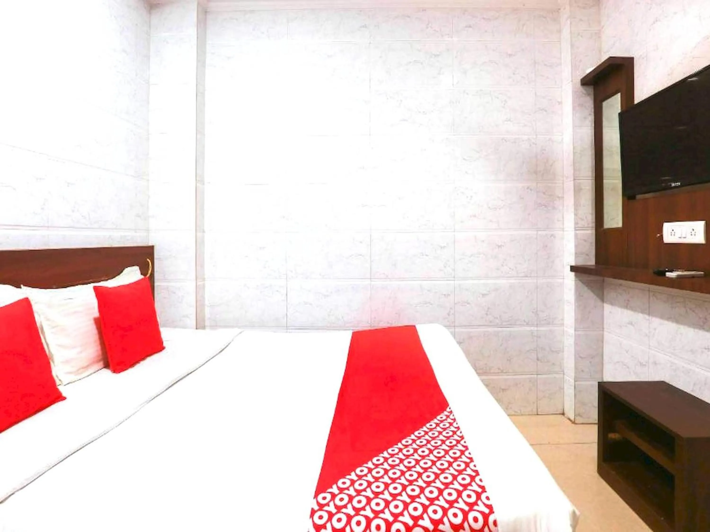 Bedroom, Bed in Hotel O The prince Park