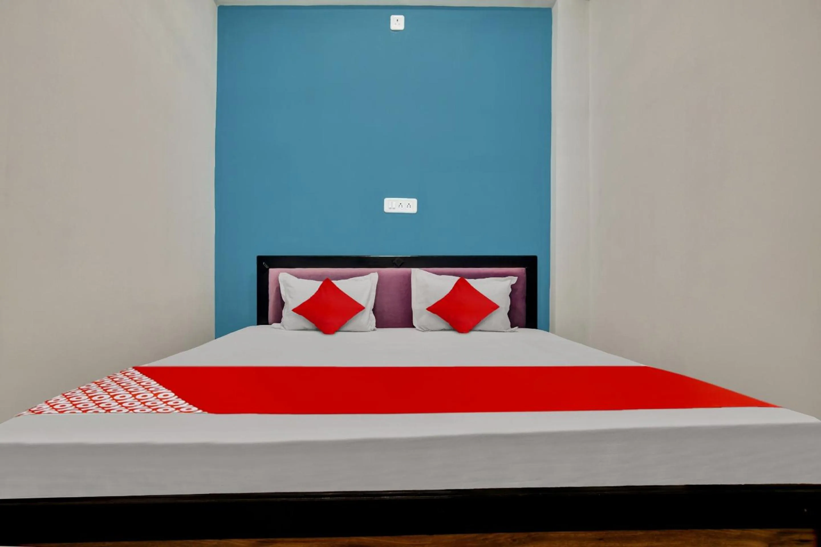 Bedroom, Bed in Hotel O Choice Inn