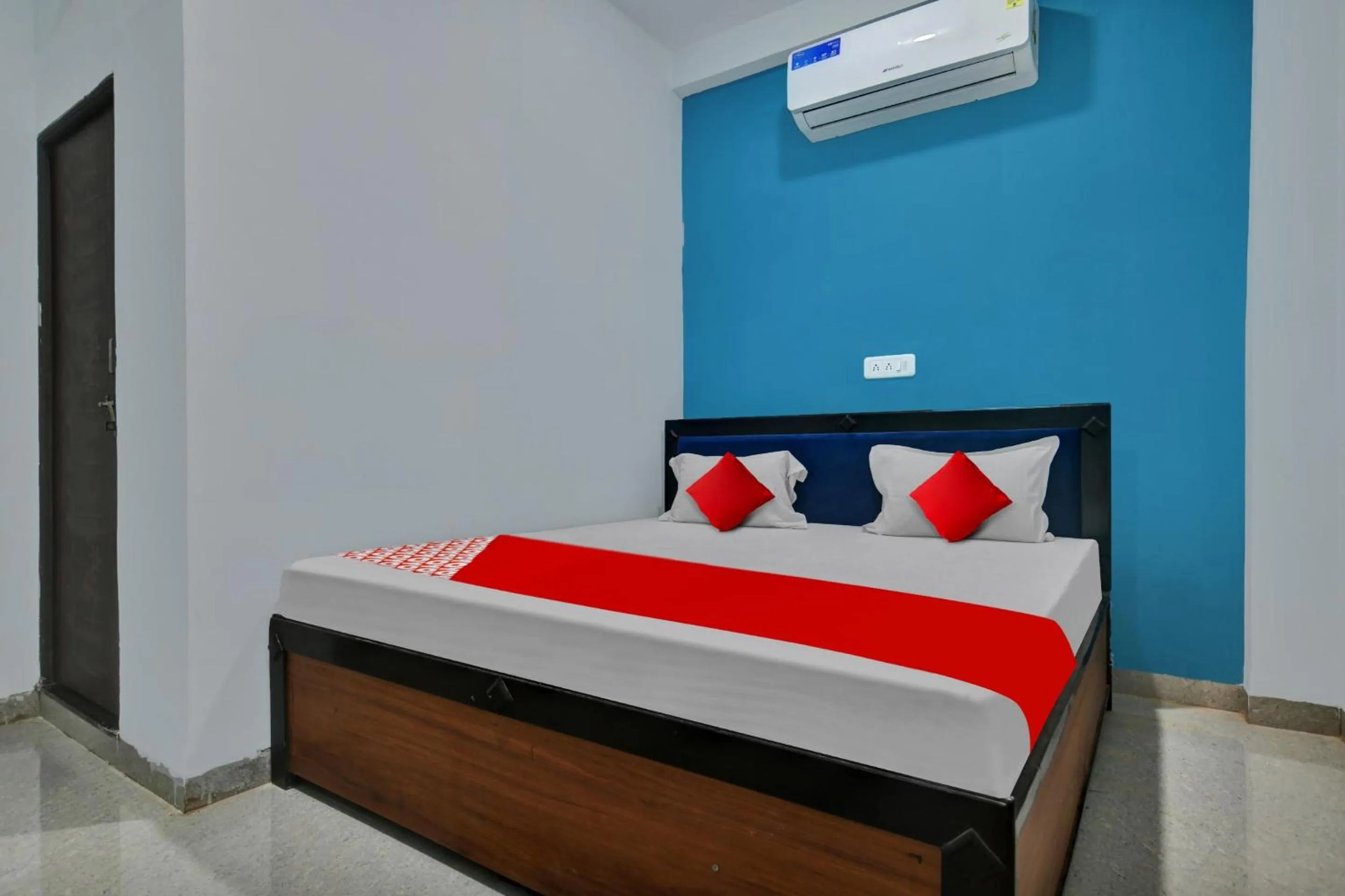 Bedroom, Bed in Hotel O Choice Inn