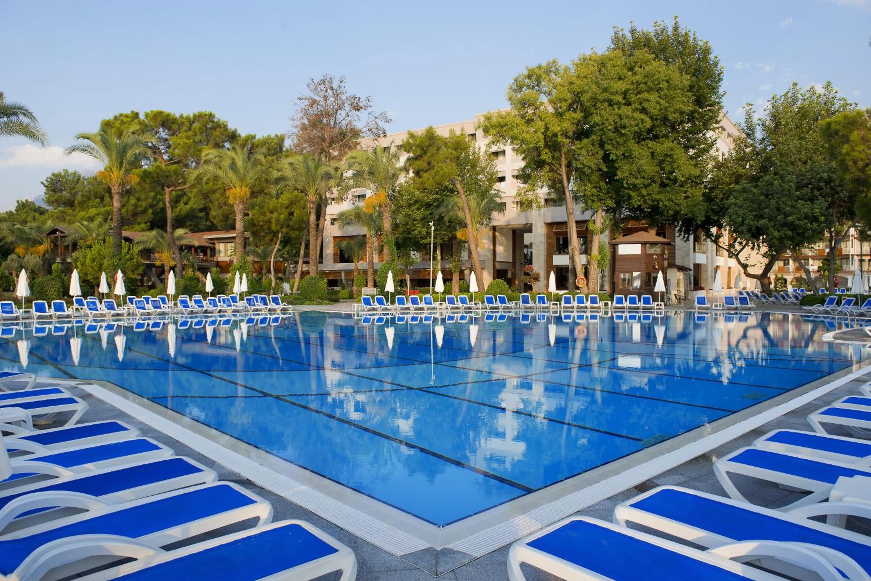 Day in Mirada Del Mar Hotel - Ultra All Inclusive