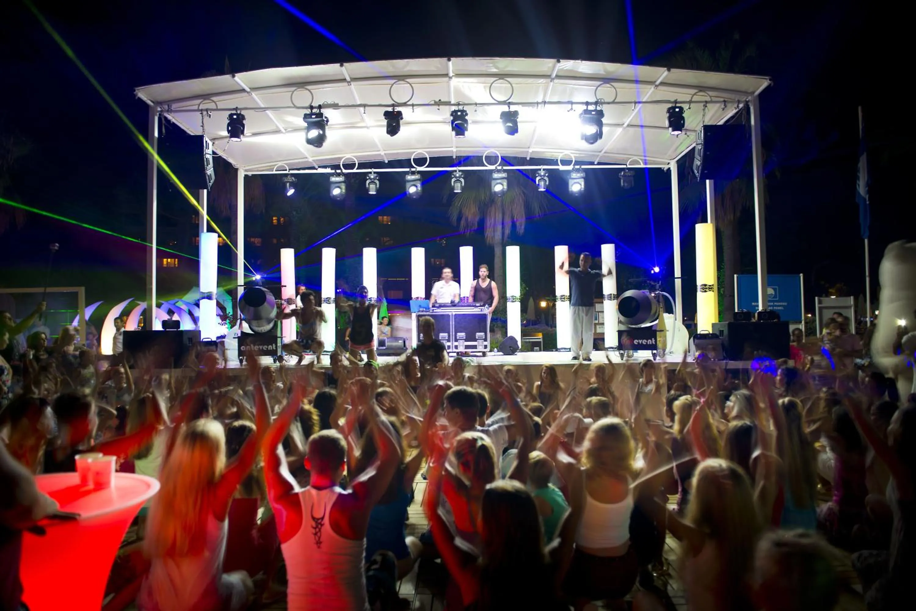 People in Mirada Del Mar Hotel - Ultra All Inclusive