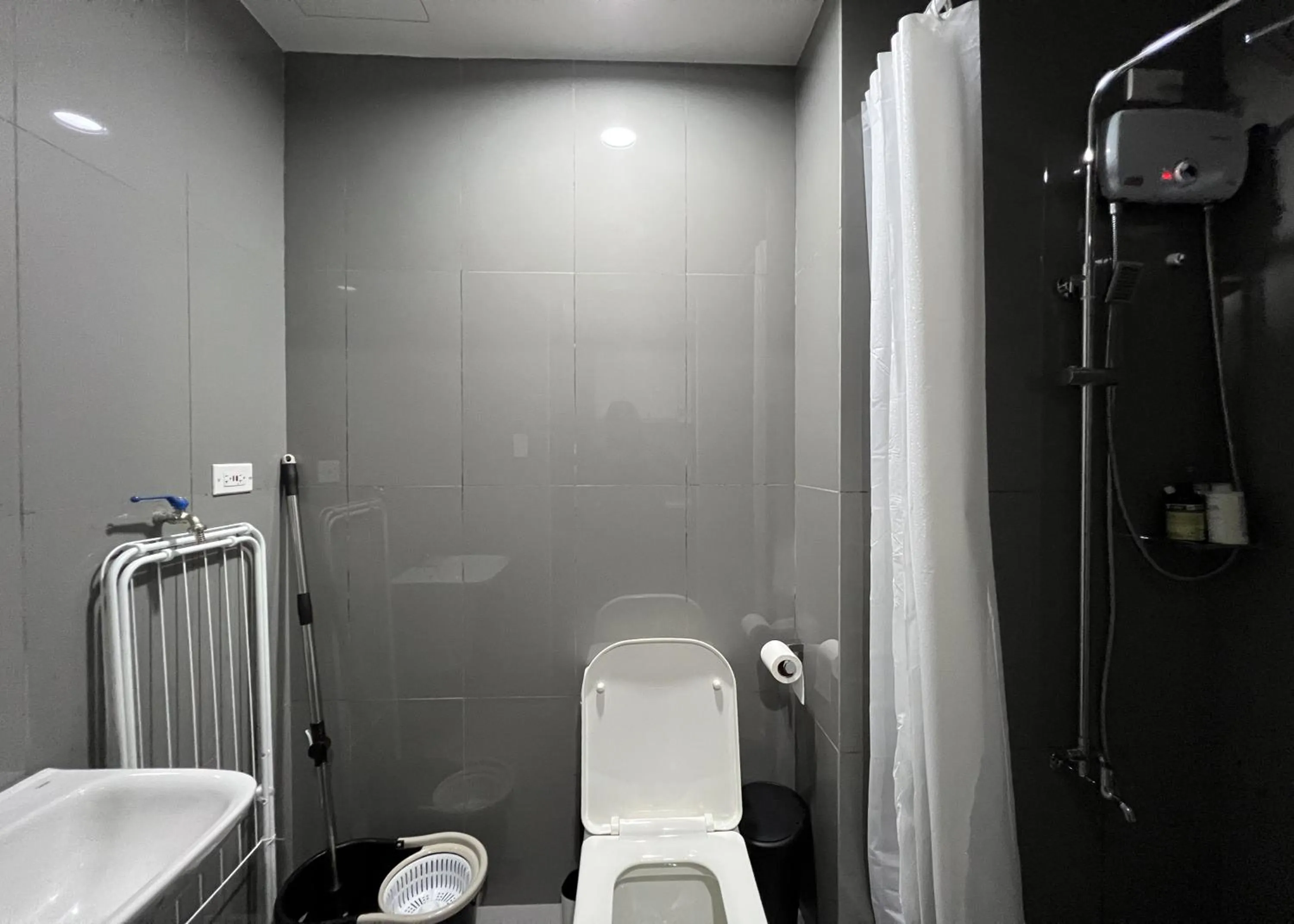 Bathroom in Luxury Air Residences By Makati