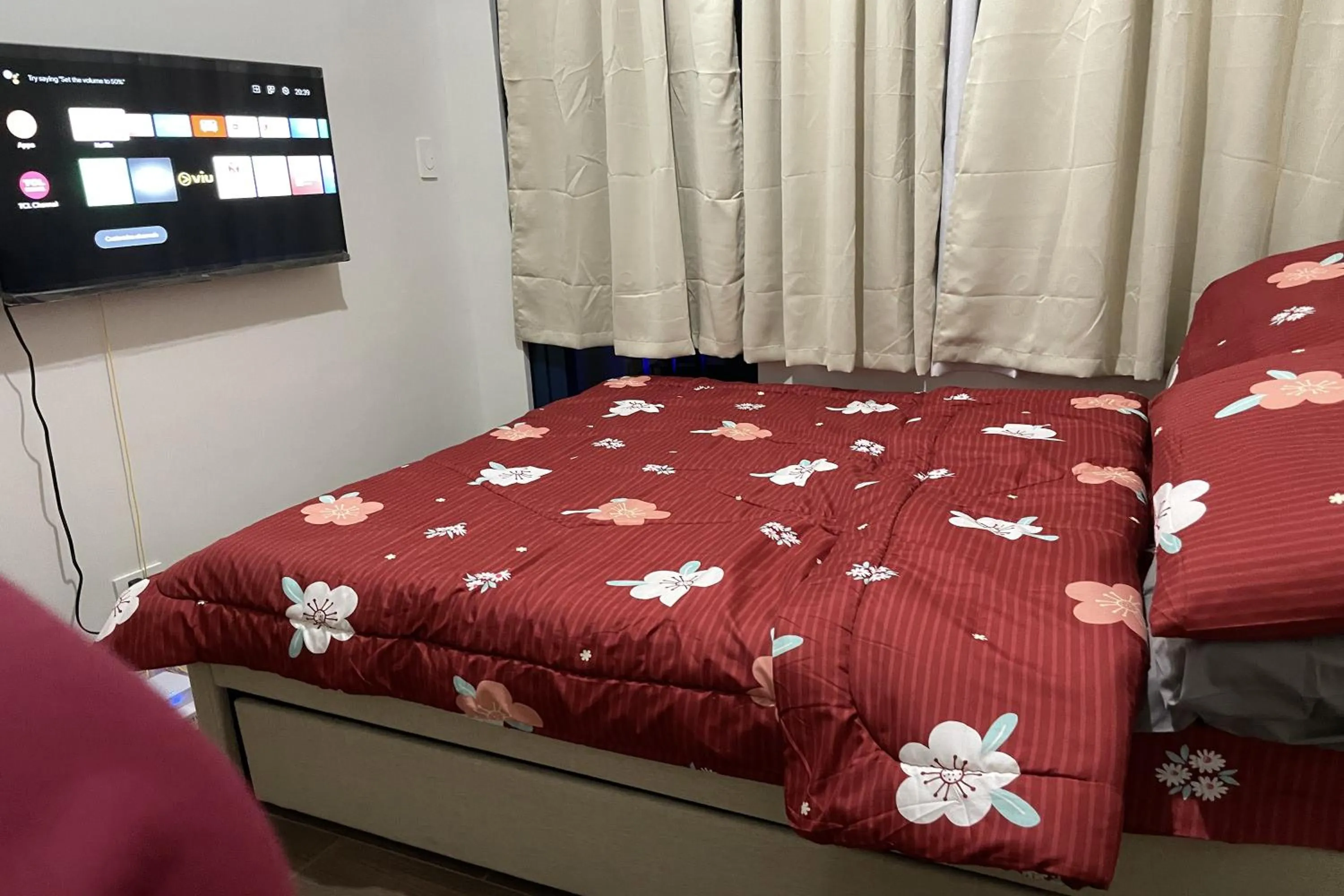 Bed in Luxury Air Residences By Makati