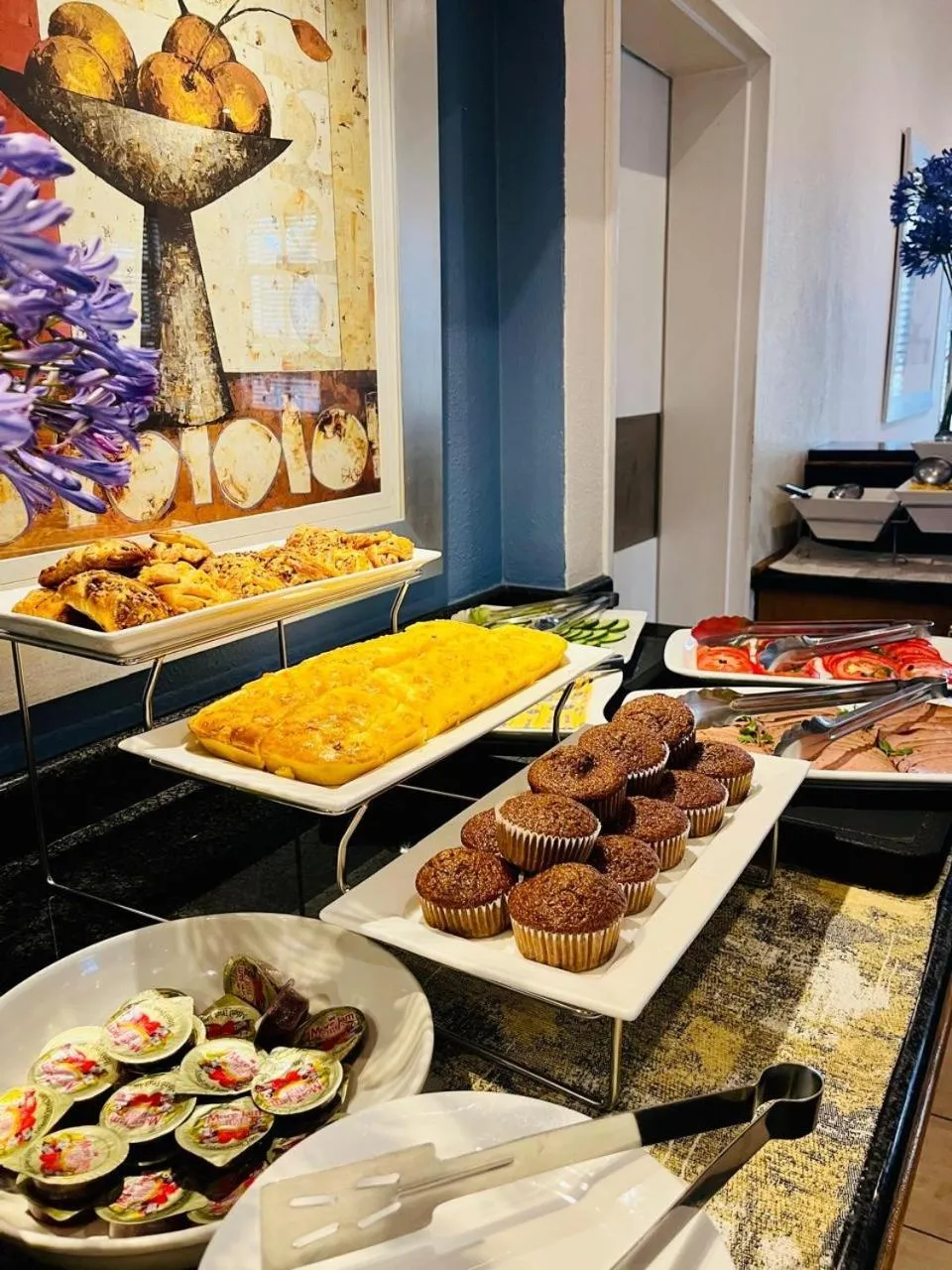 Breakfast in Road Lodge Isando