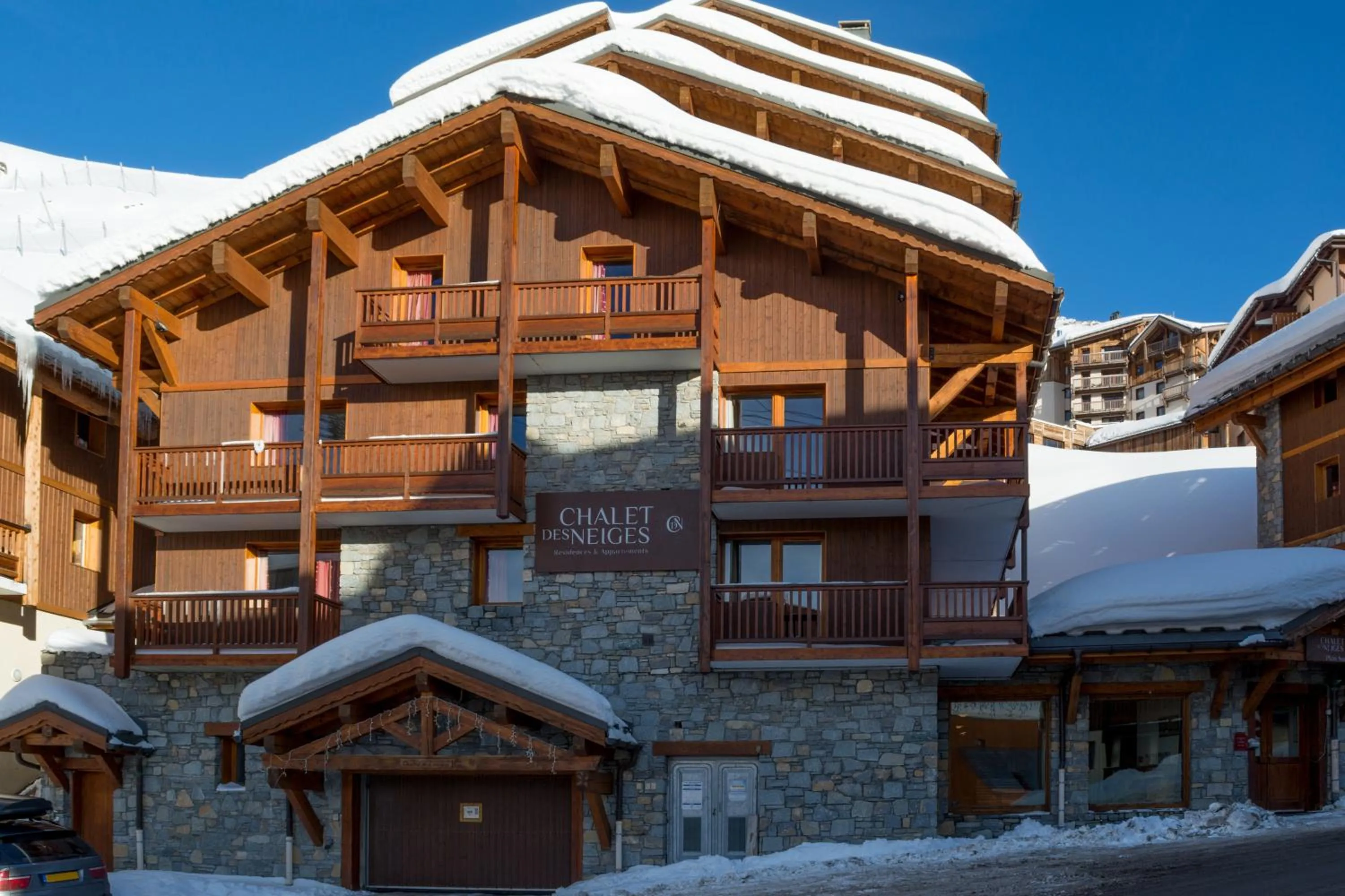 Facade/entrance in Chalet des Neiges Plein Sud