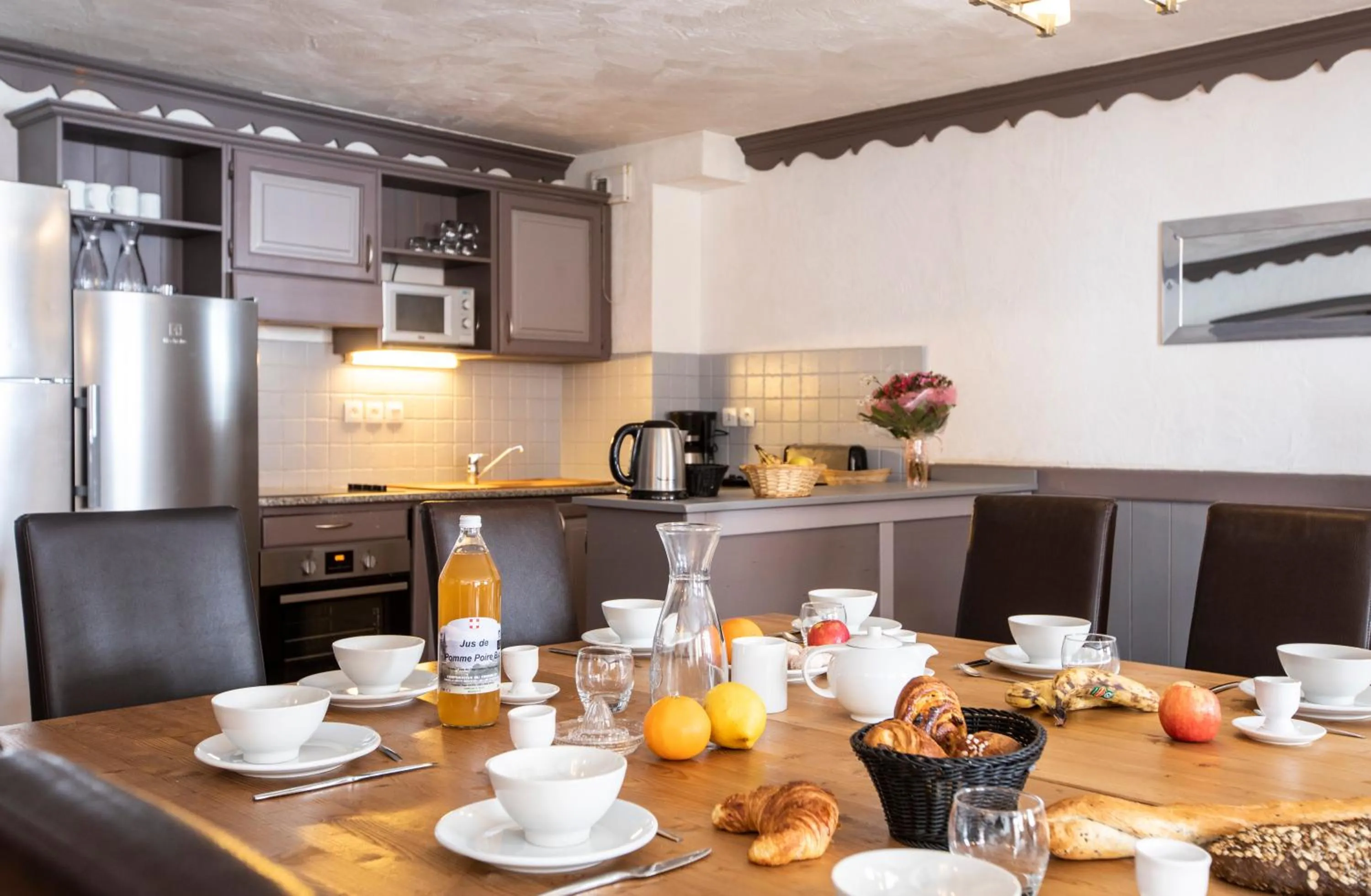 Kitchen or kitchenette in Chalet des Neiges Plein Sud
