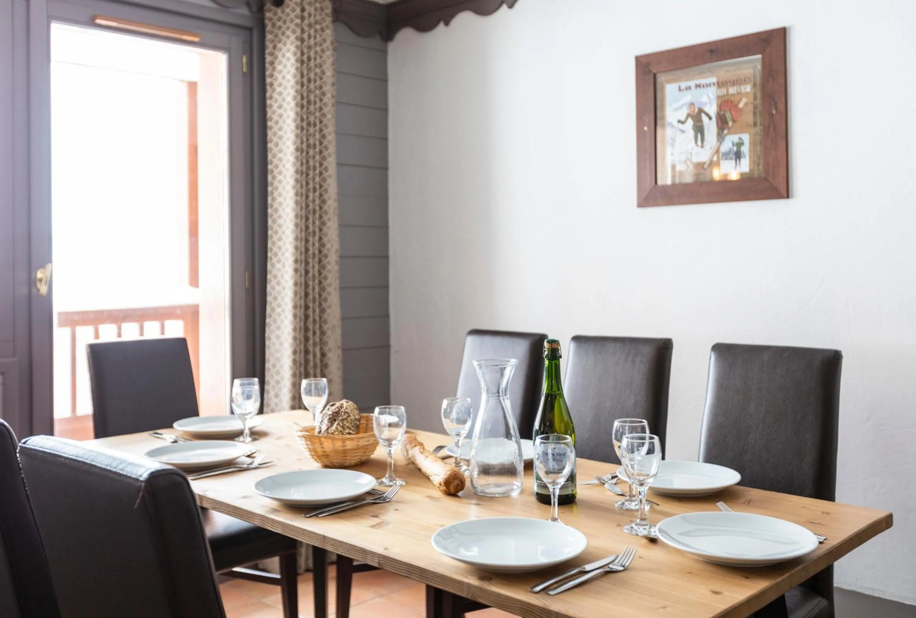 Dining area in Chalet des Neiges Plein Sud