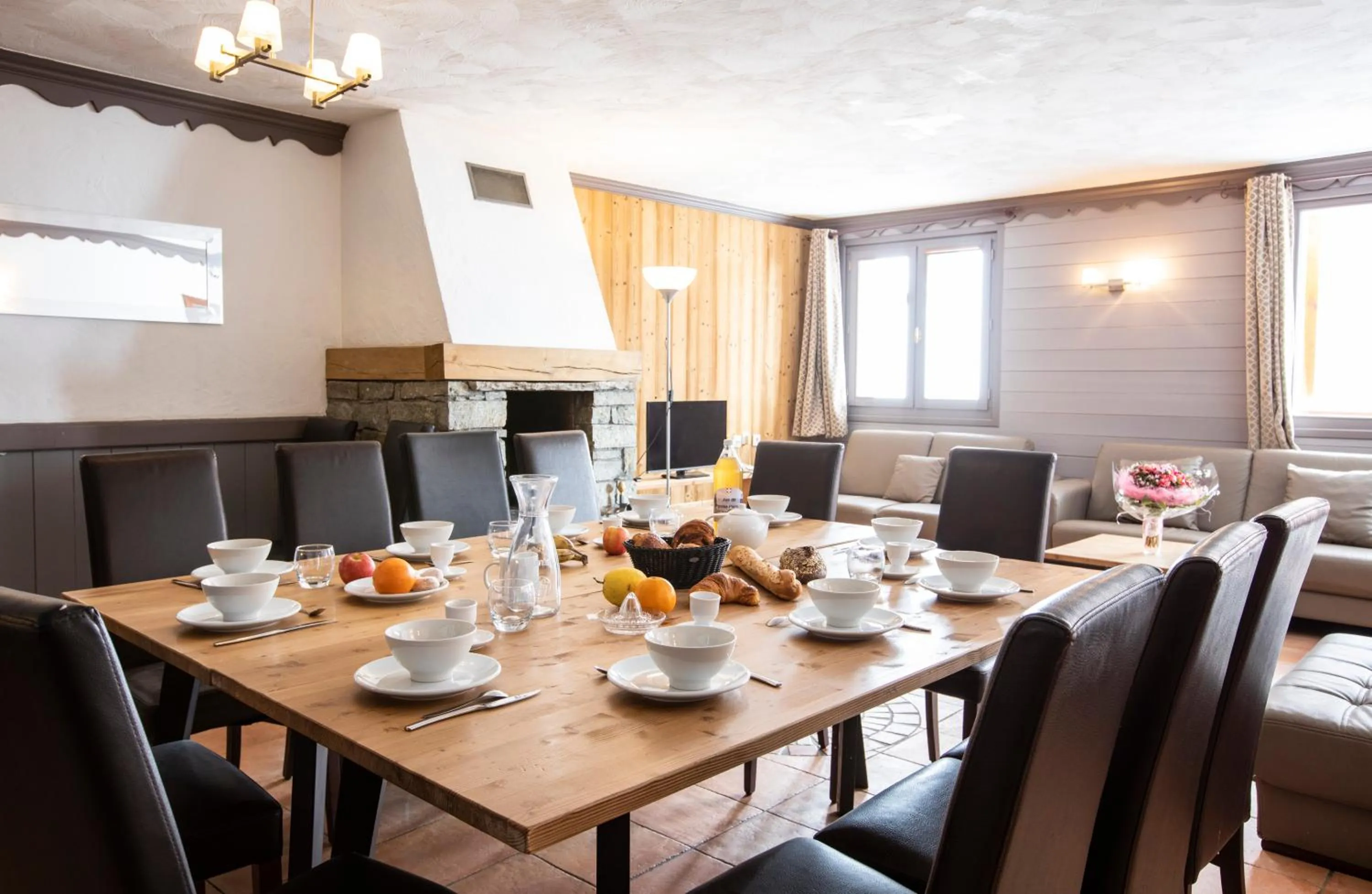 Dining area in Chalet des Neiges Plein Sud