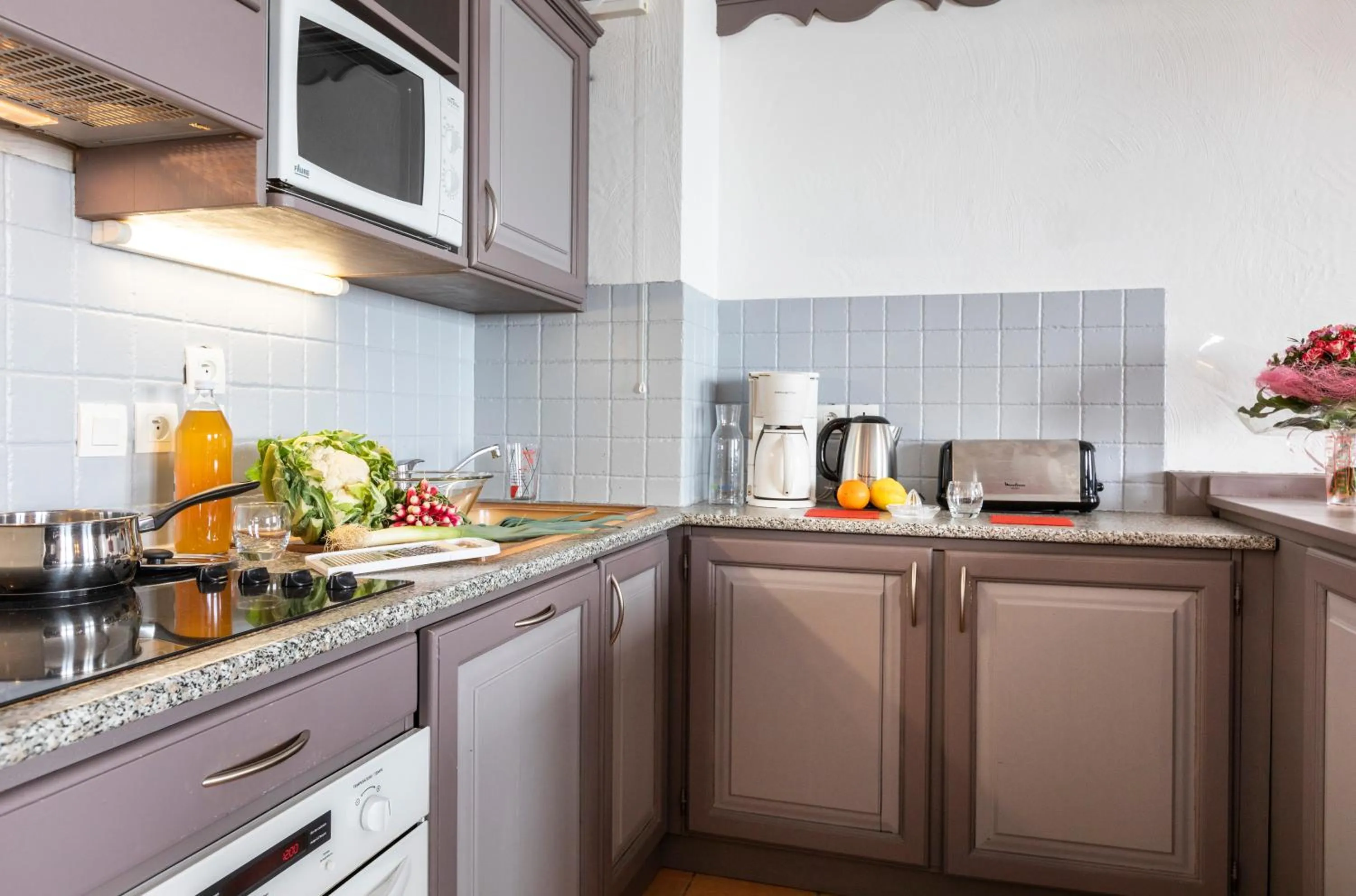 Kitchen or kitchenette in Chalet des Neiges Plein Sud