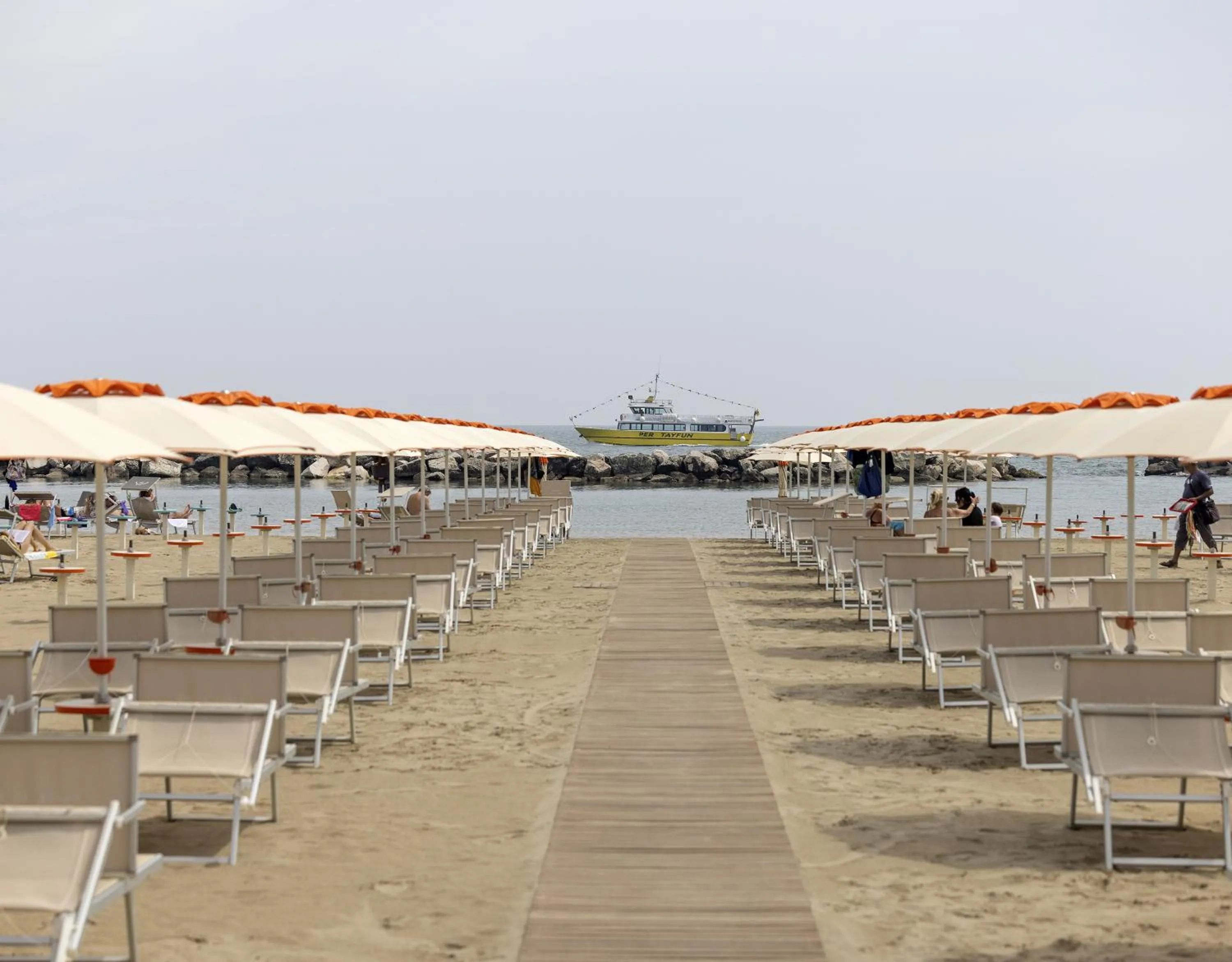 Beach in Hotel Castellucci