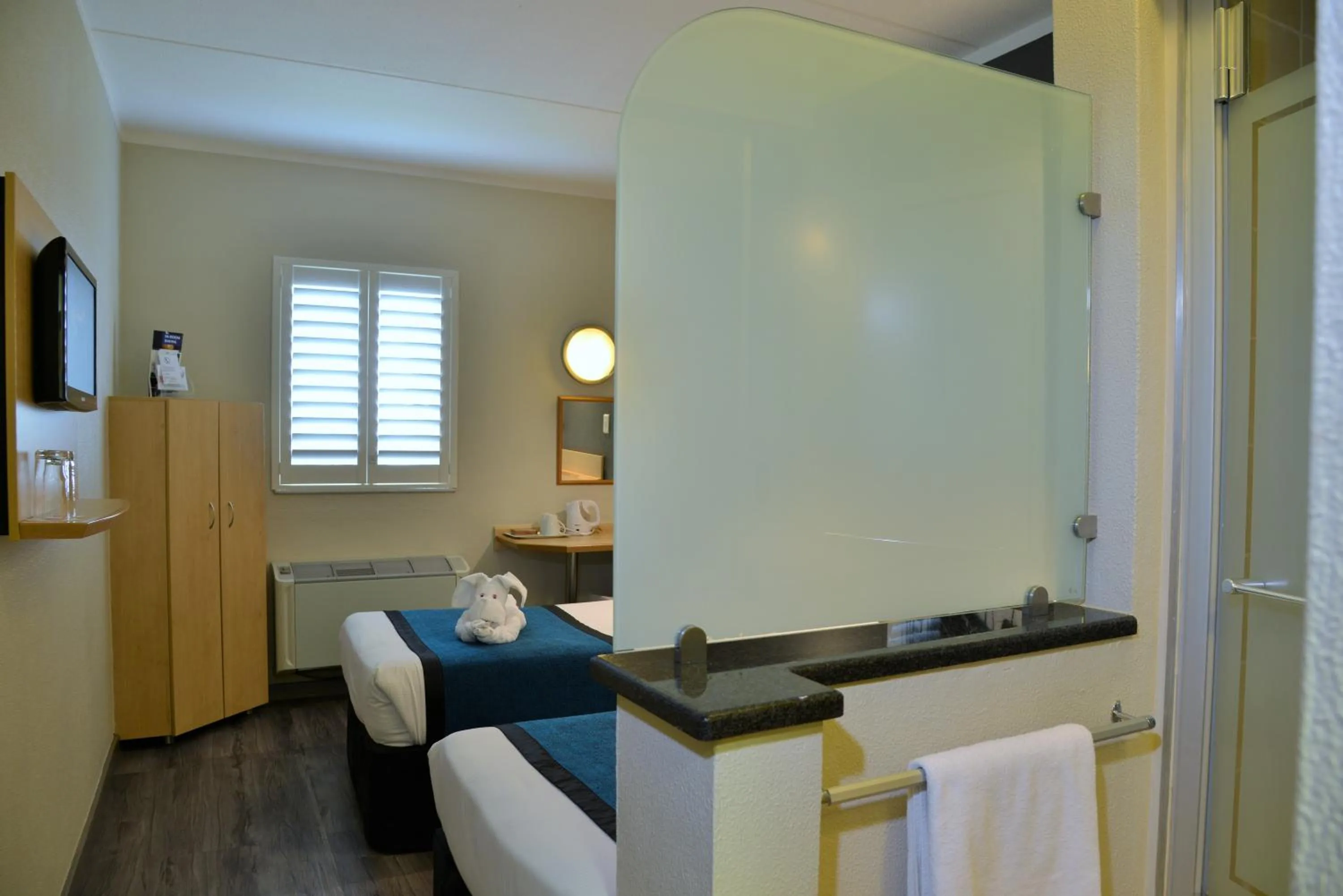 Shower in Road Lodge Randburg