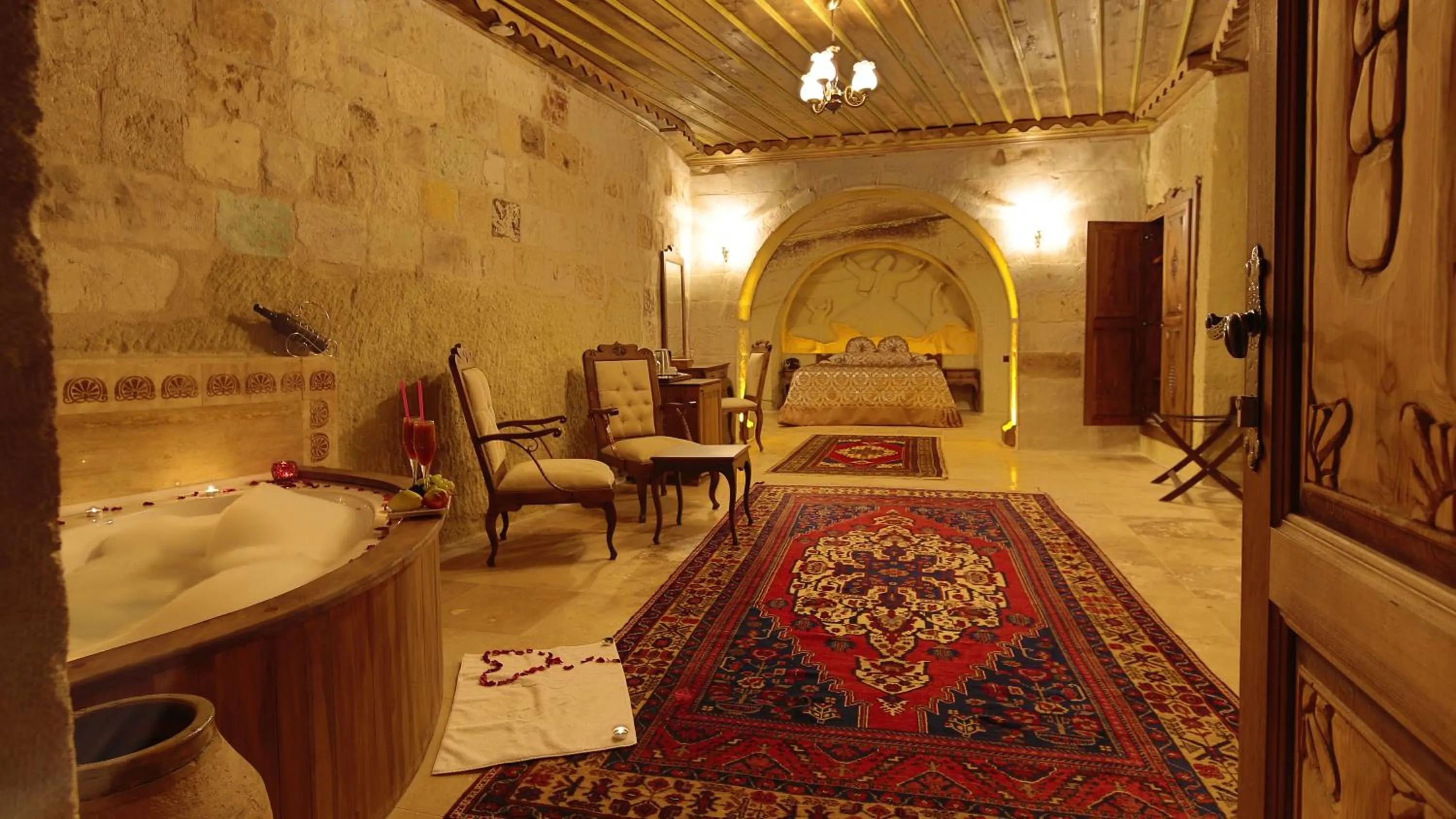 Photo of the whole room in Phocas Cave Suites