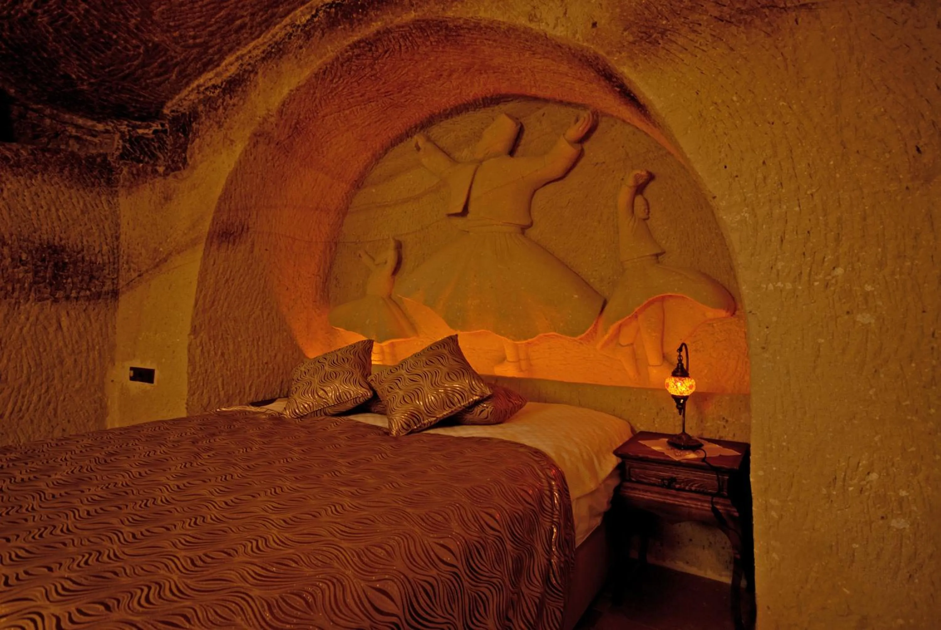 Decorative detail, Bed in Phocas Cave Suites