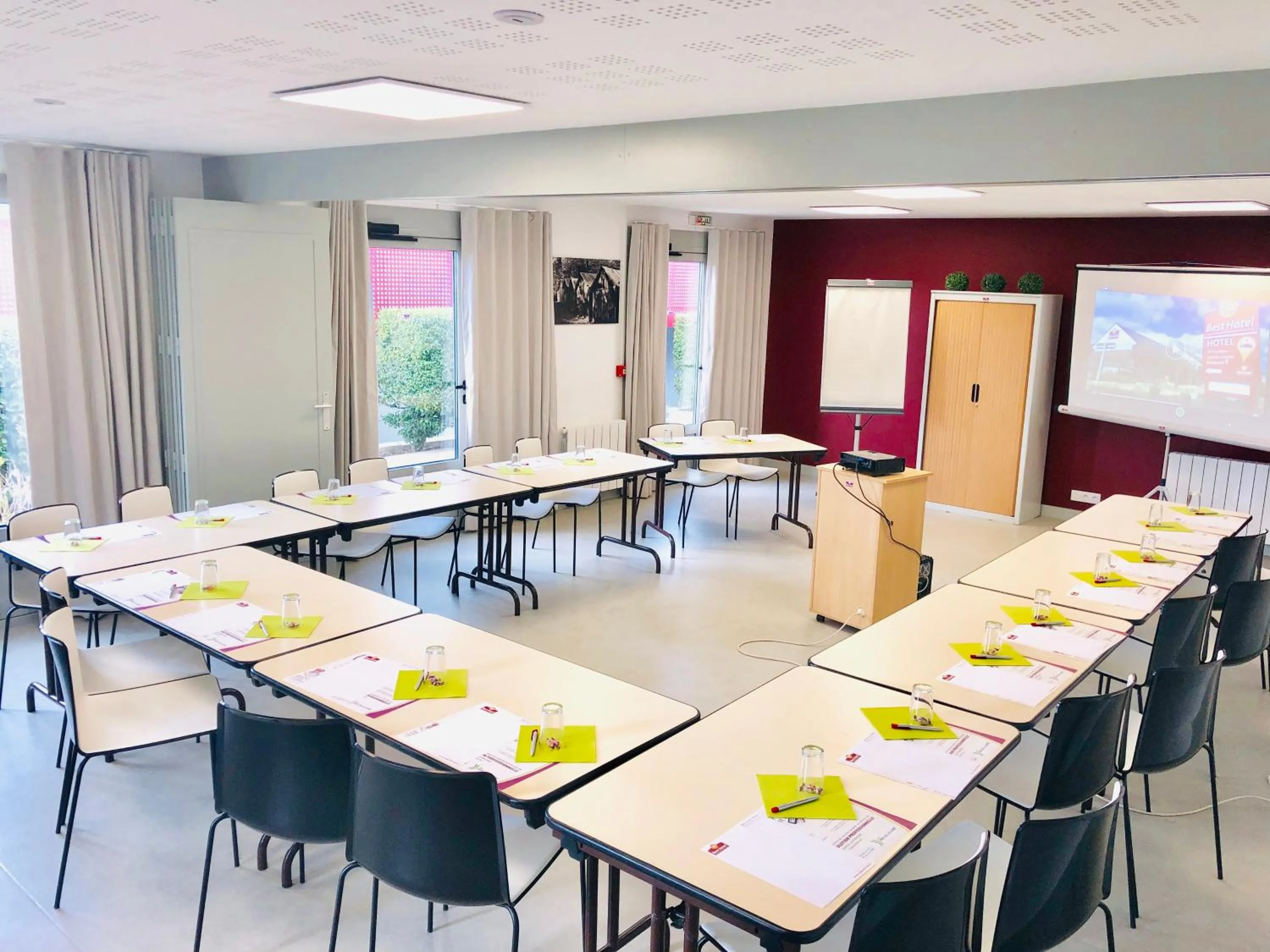 Meeting/conference room in Brit Hotel Mayenne