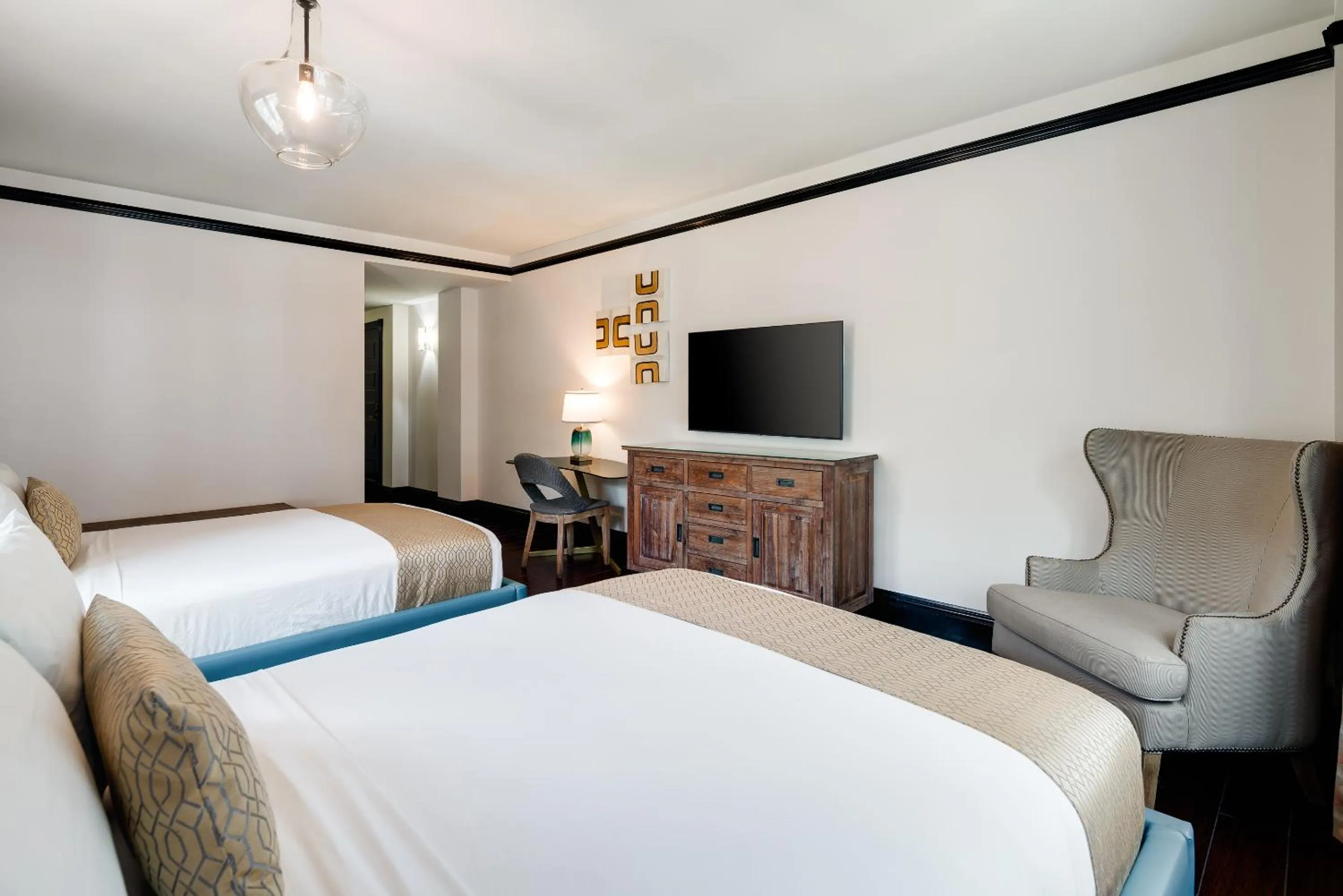 TV and multimedia, Bed in Hotel Croydon