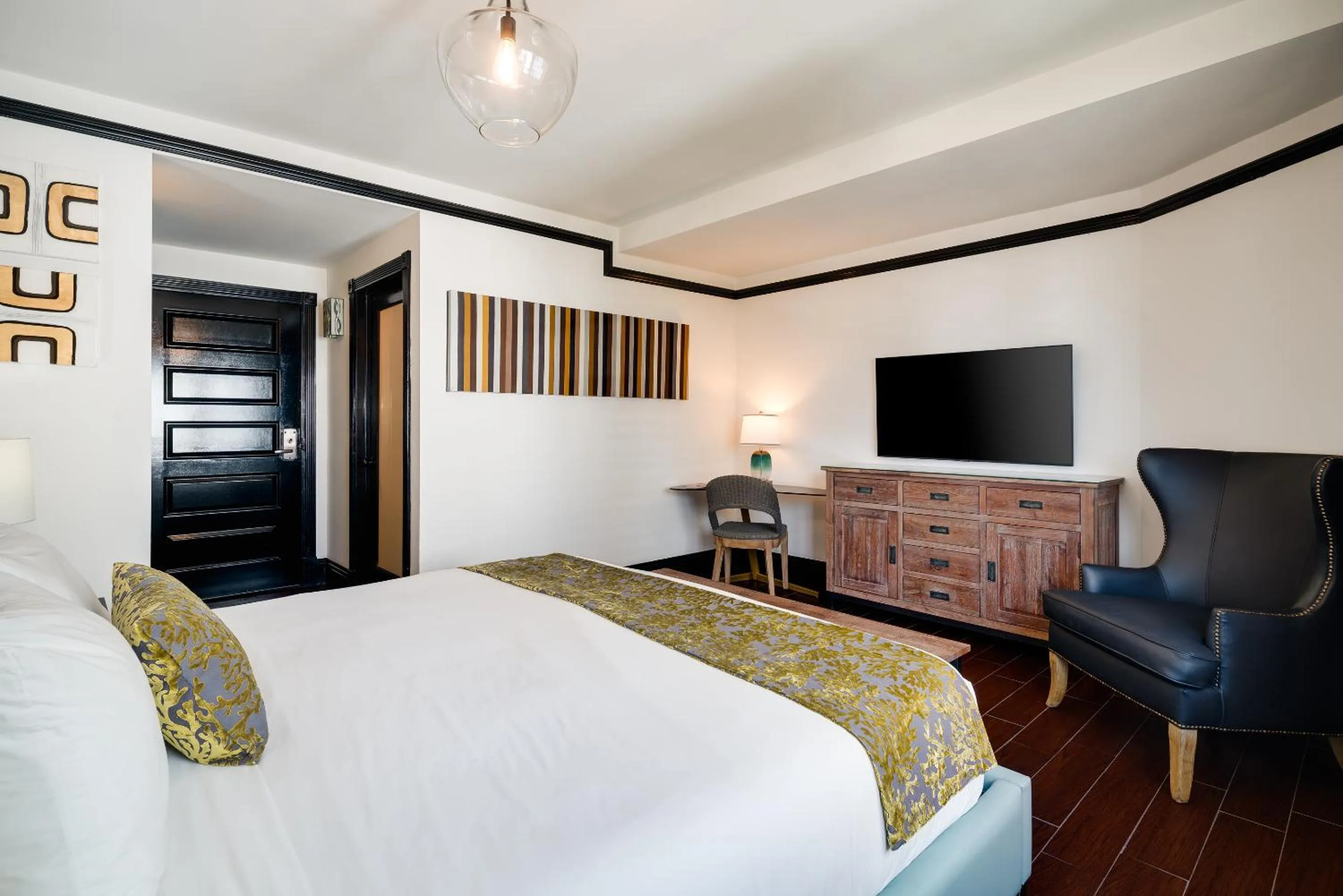 Bed in Hotel Croydon