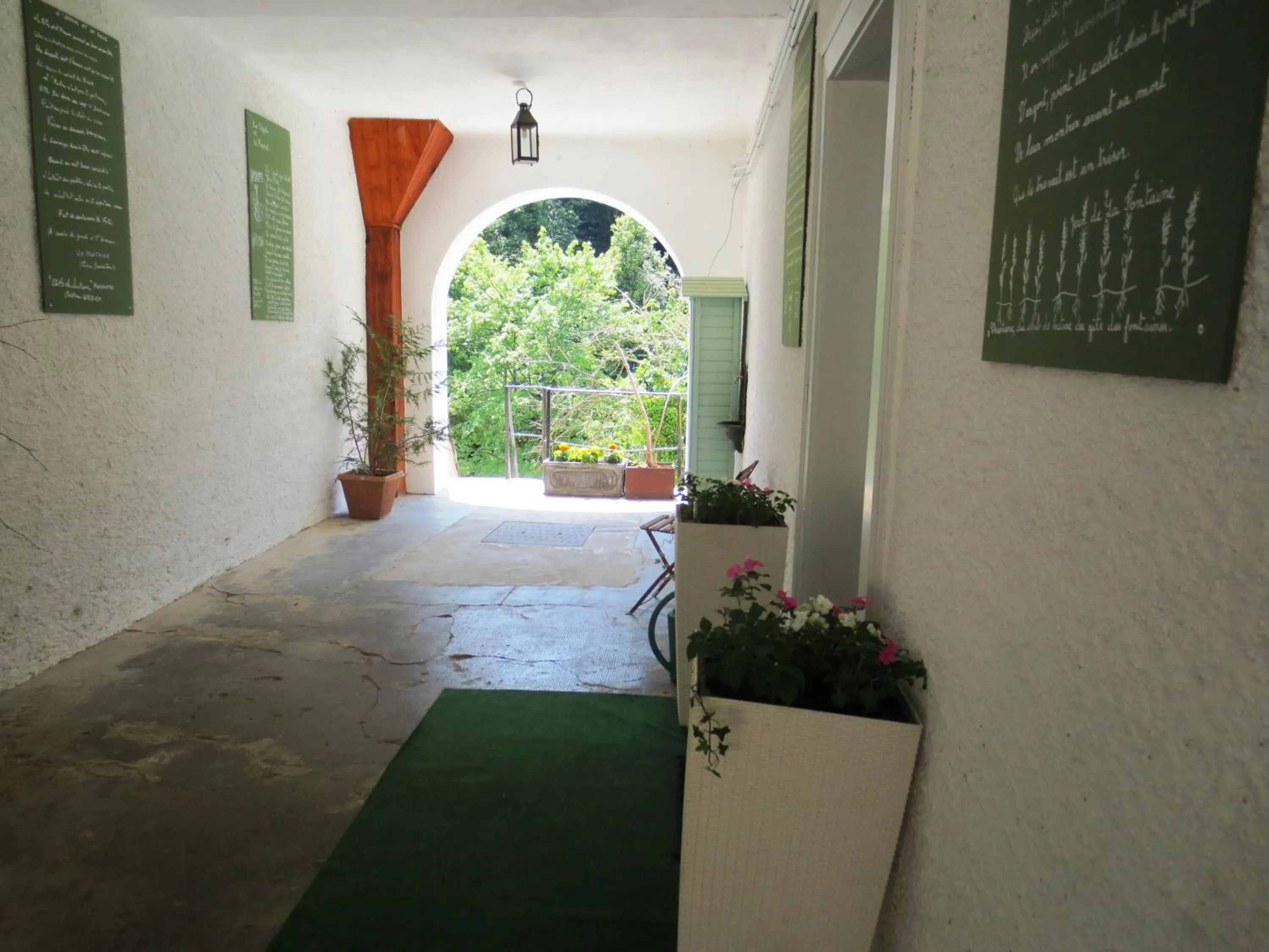 Patio in La Maison des Fontaines d'Alsace
