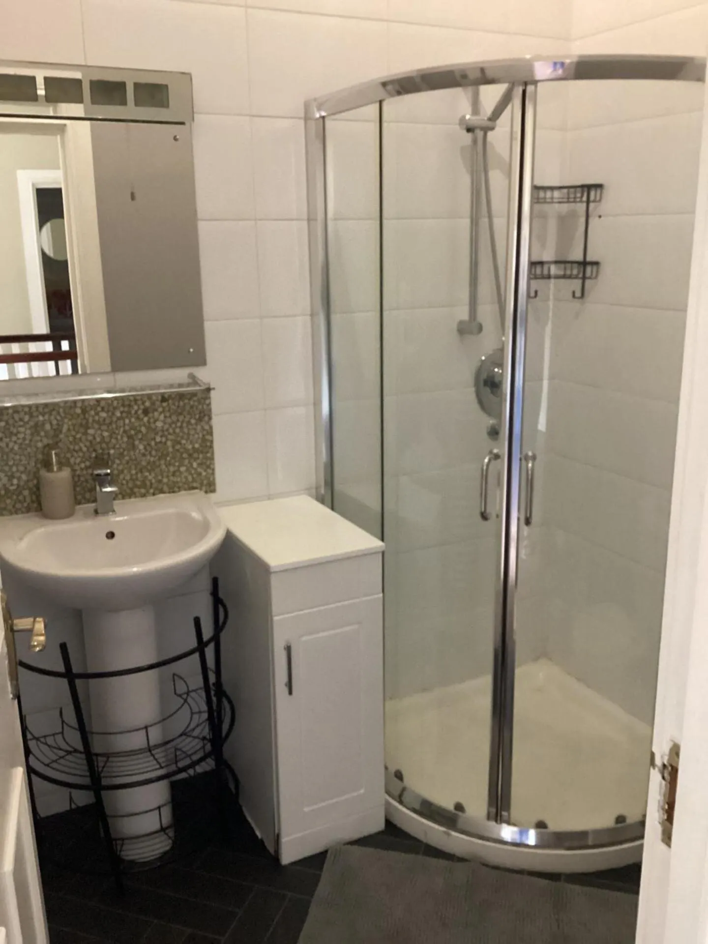 Bathroom in OYO Rayanne House Guest Accommodation