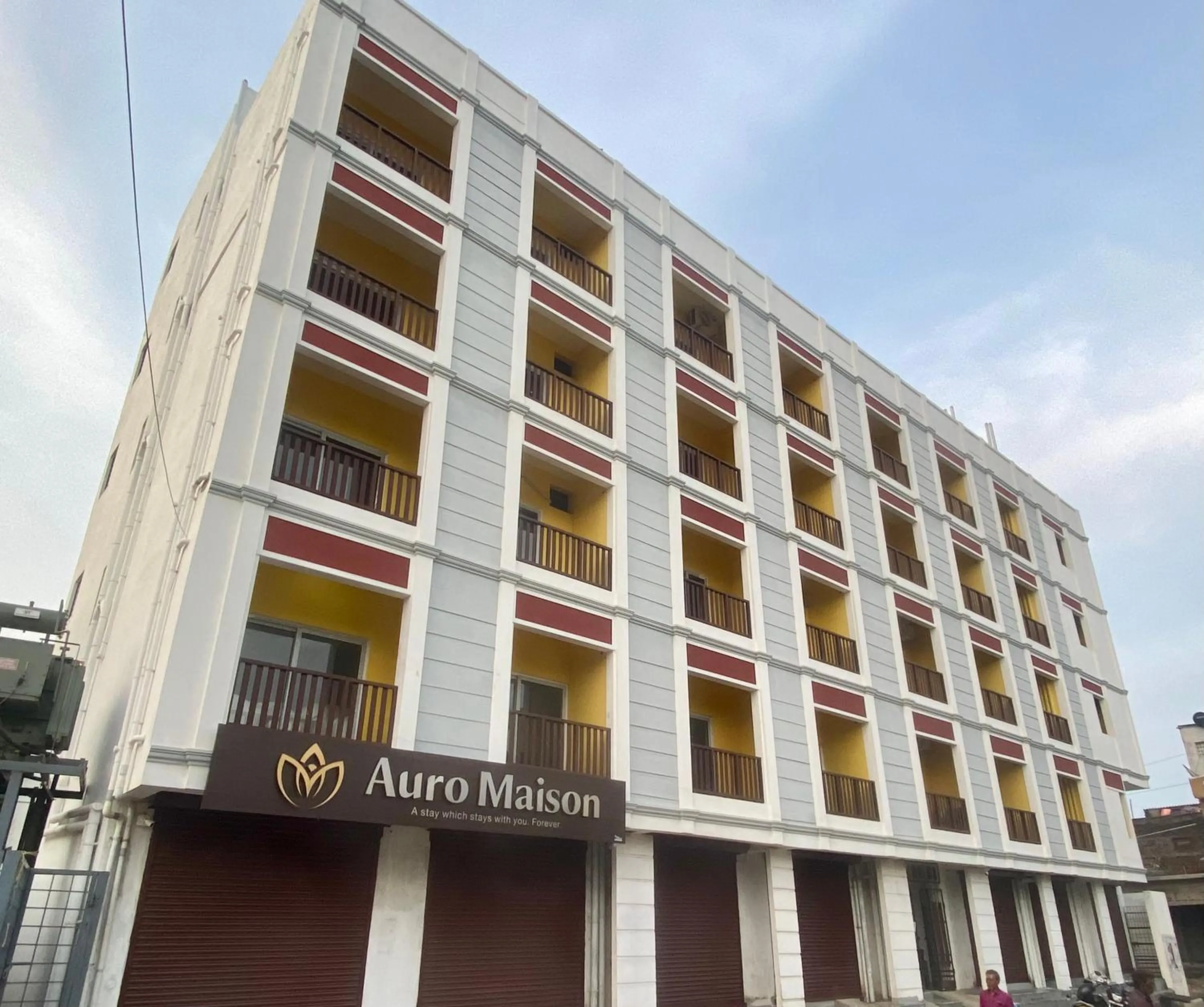 Property building in Auro Maison