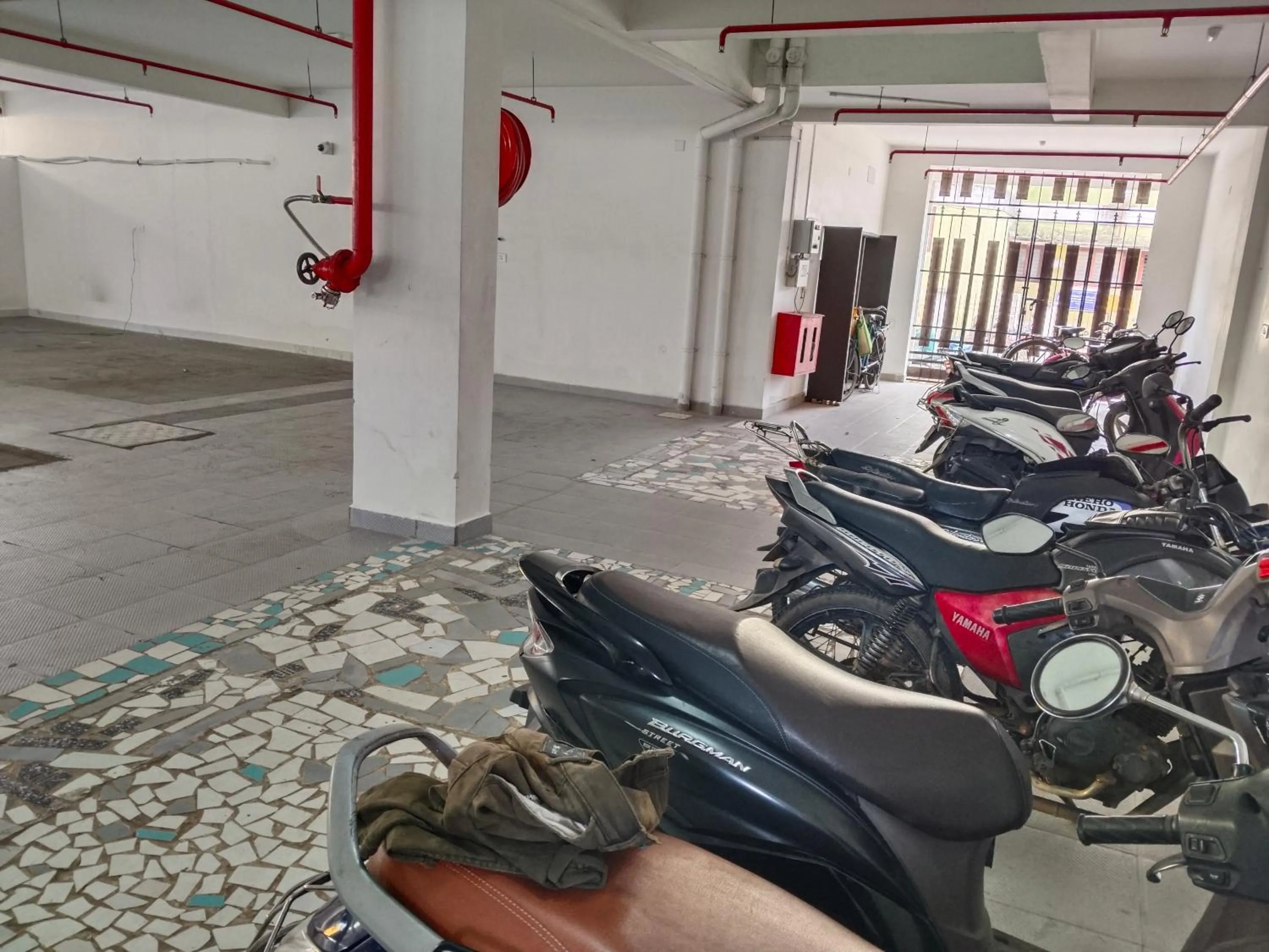 Parking in Auro Maison