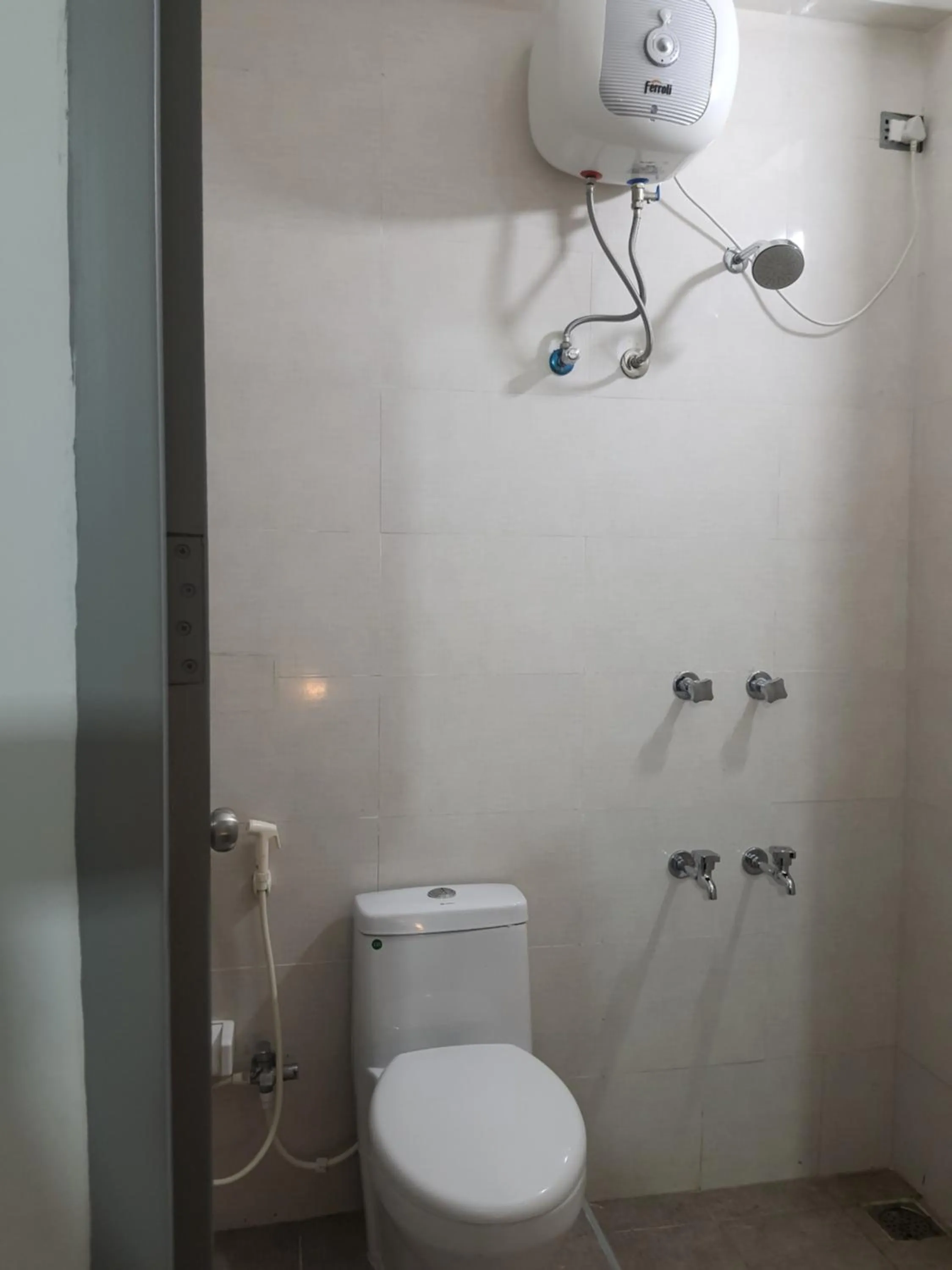 Shower in Auro Maison