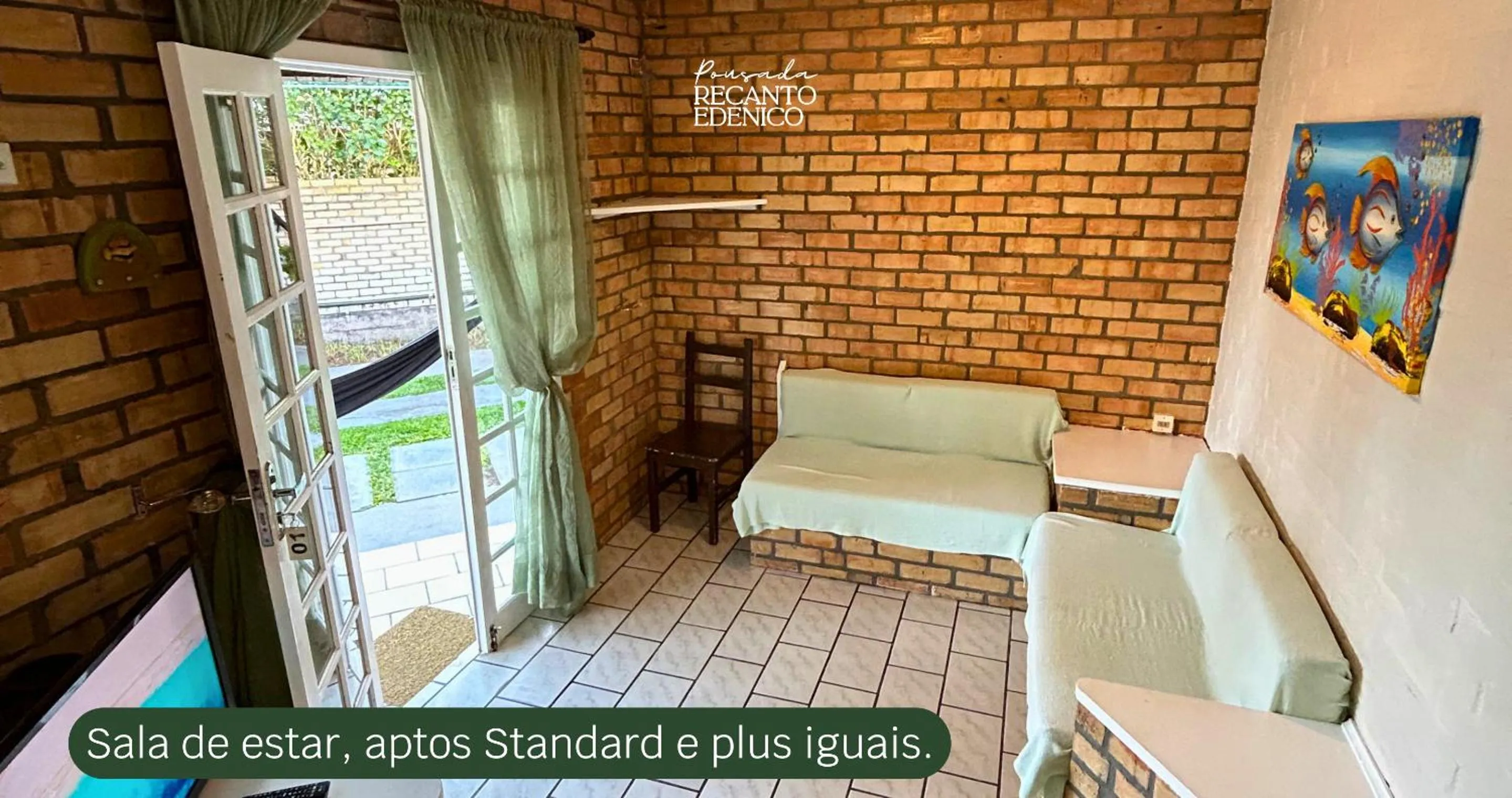 Living room in Pousada Recanto Edênico - à beira mar da Praia Ponta do Papagaio, Palhoça SC