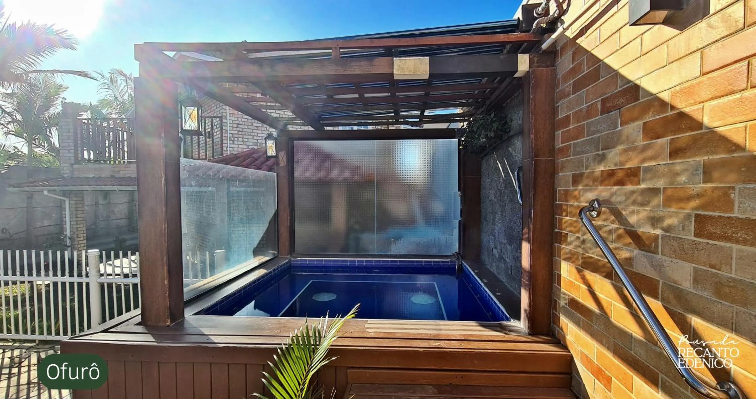 Hot Tub in Pousada Recanto Edênico - à beira mar da Praia Ponta do Papagaio, Palhoça SC