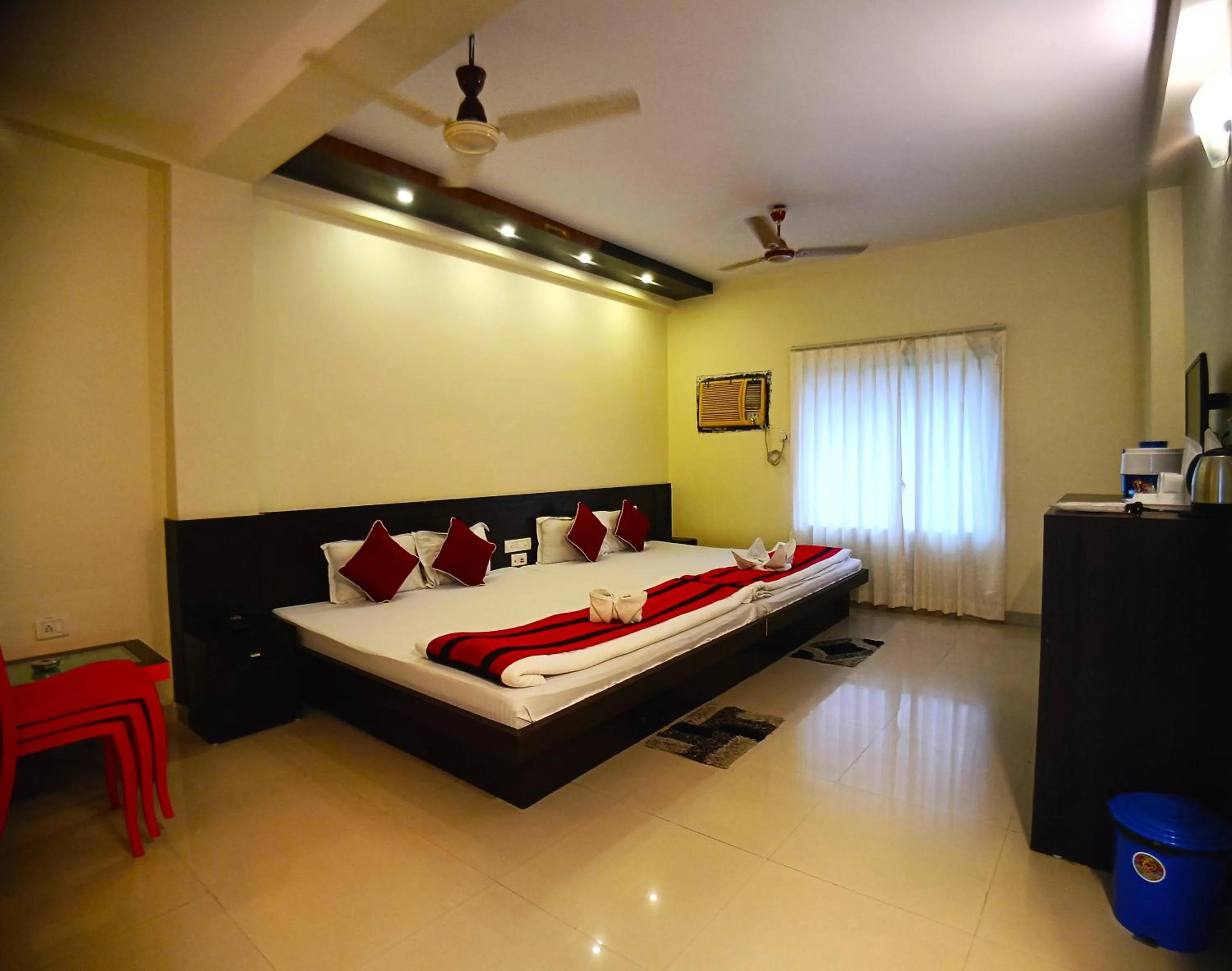 Bed in Shinjini Resort