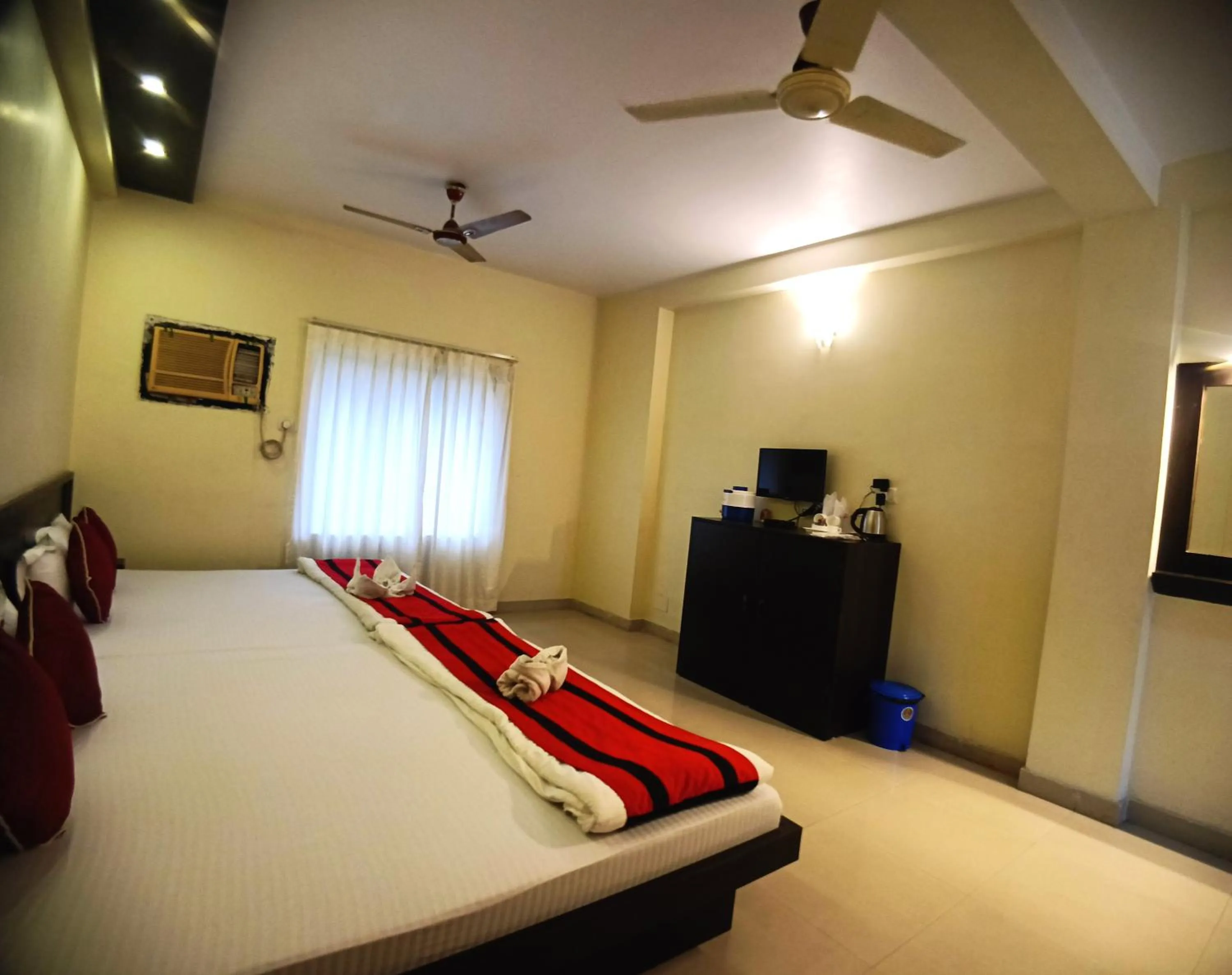 Bed in Shinjini Resort