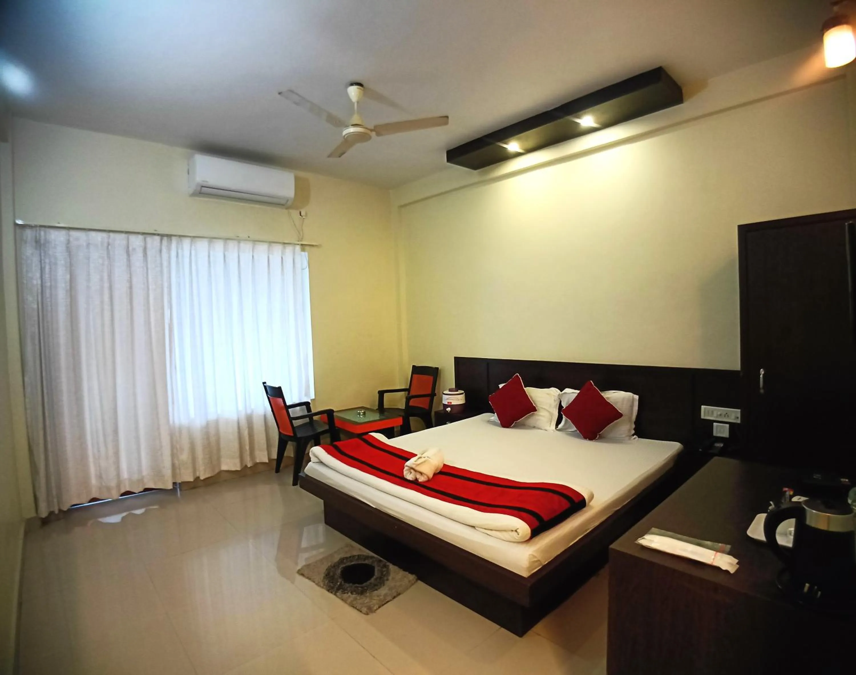 Bed in Shinjini Resort