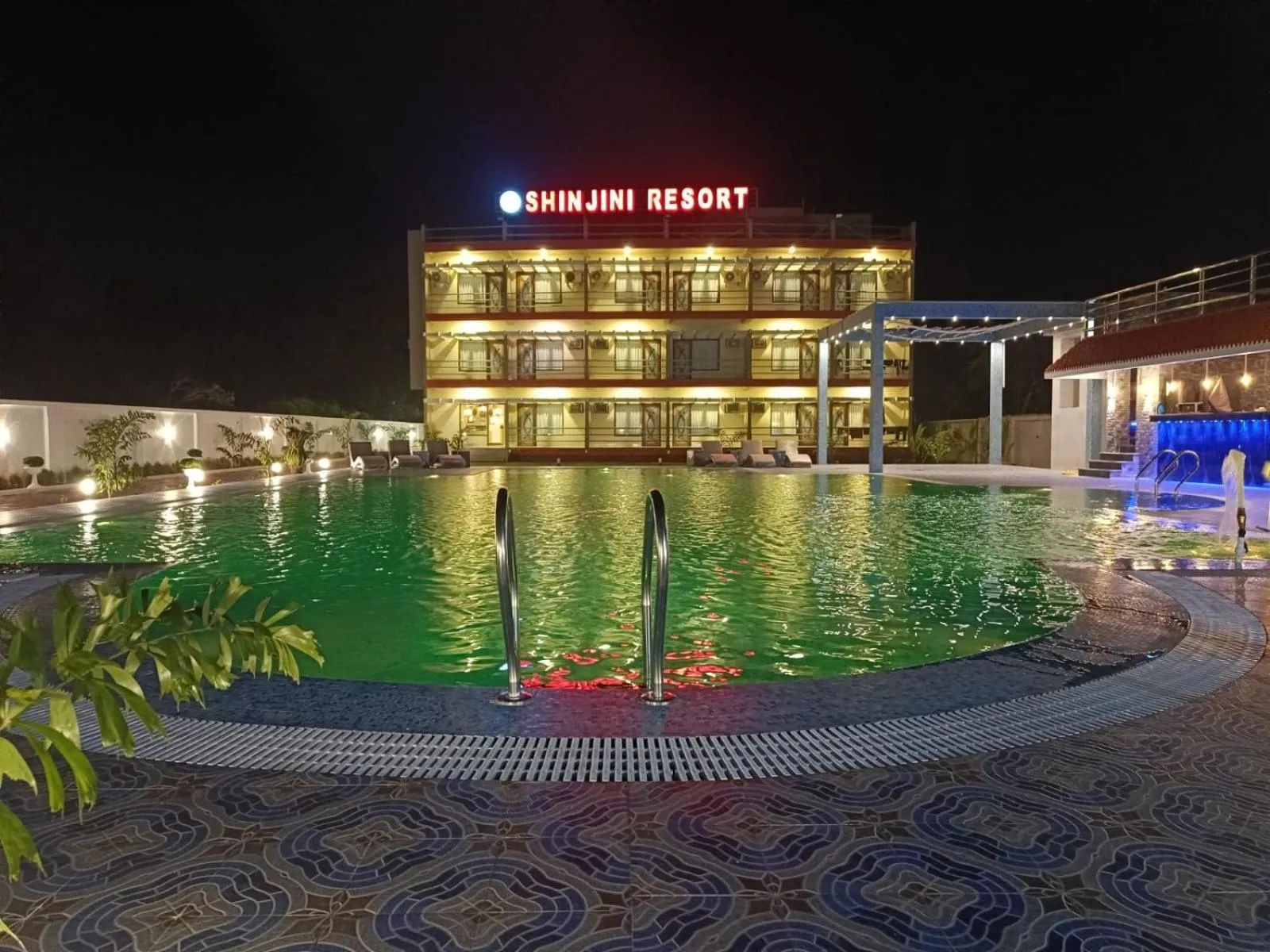 Property building in Shinjini Resort