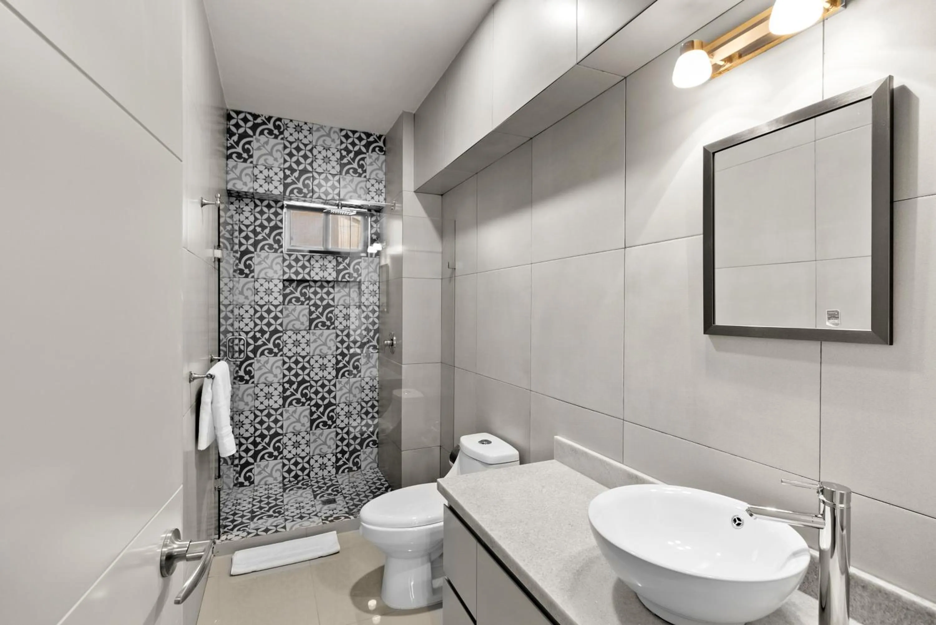 Shower in Casa Barros Vacation Condos