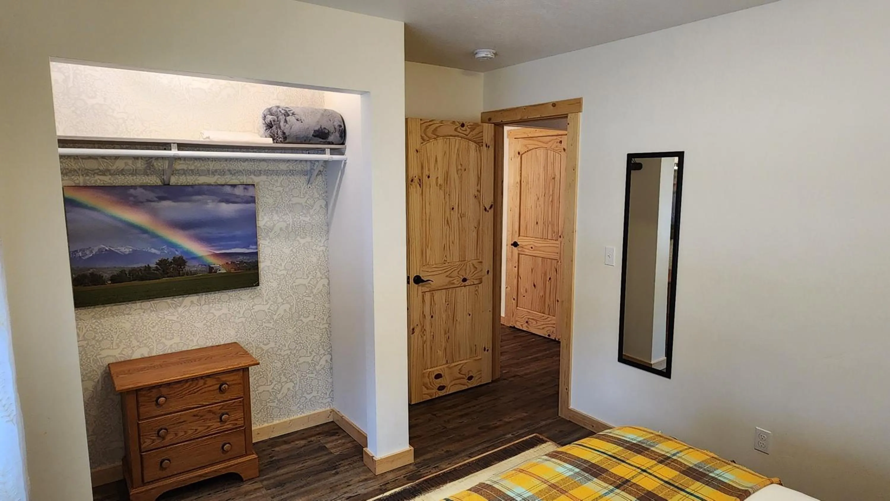 Bed in Beargrass Lodging & RV Resort