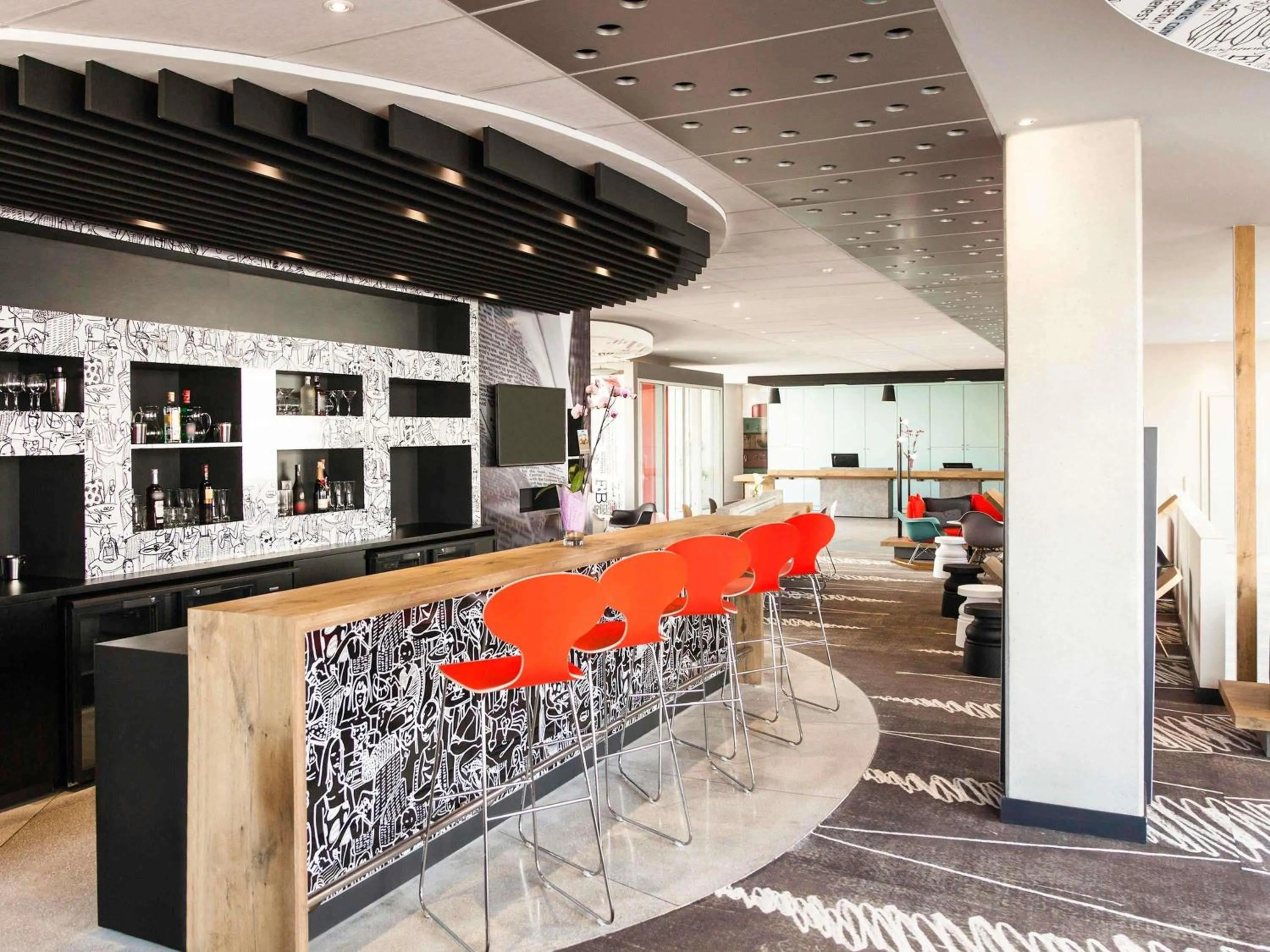 Property building in Ibis Casanearshore