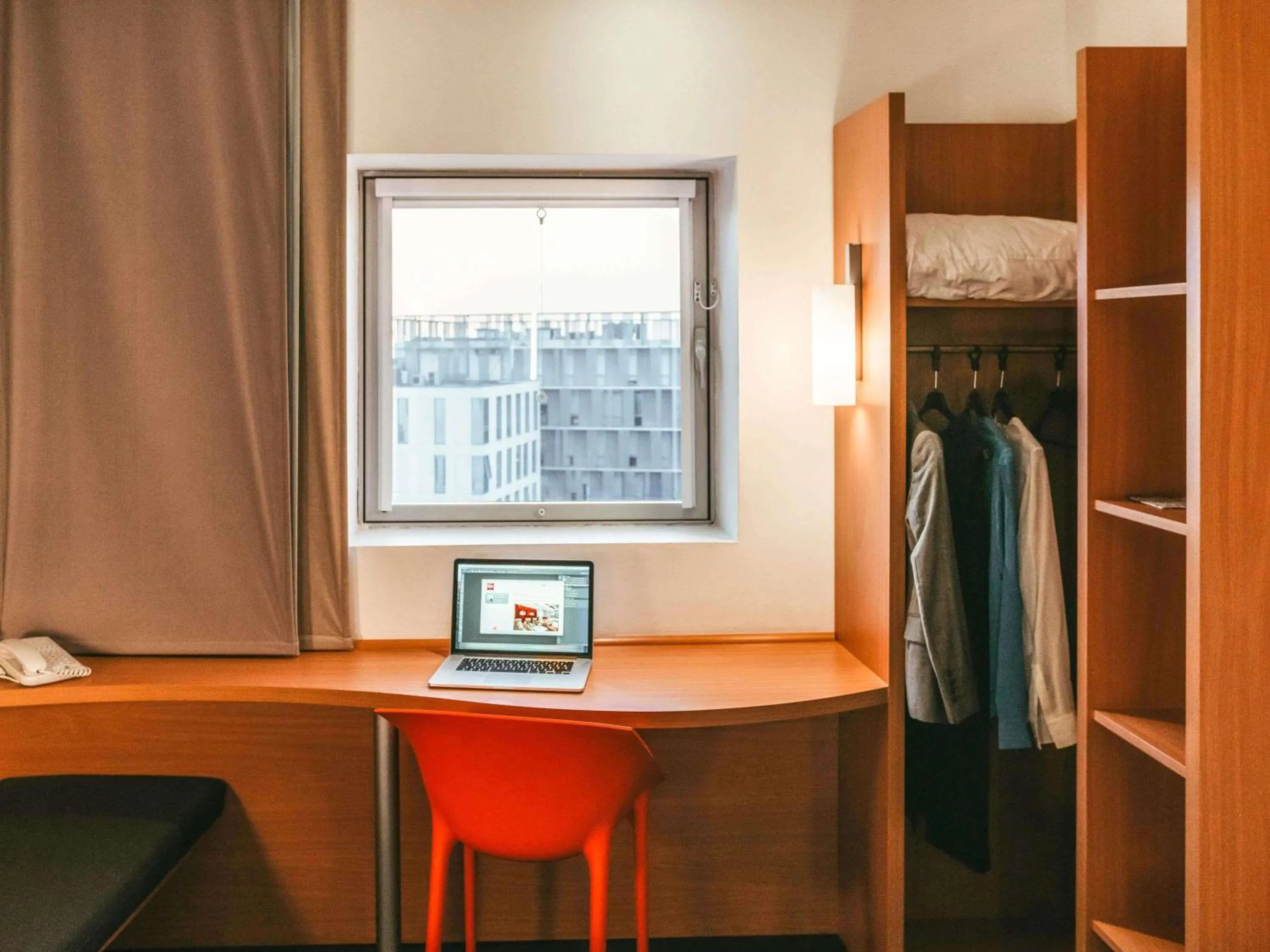 Bedroom in Ibis Casanearshore