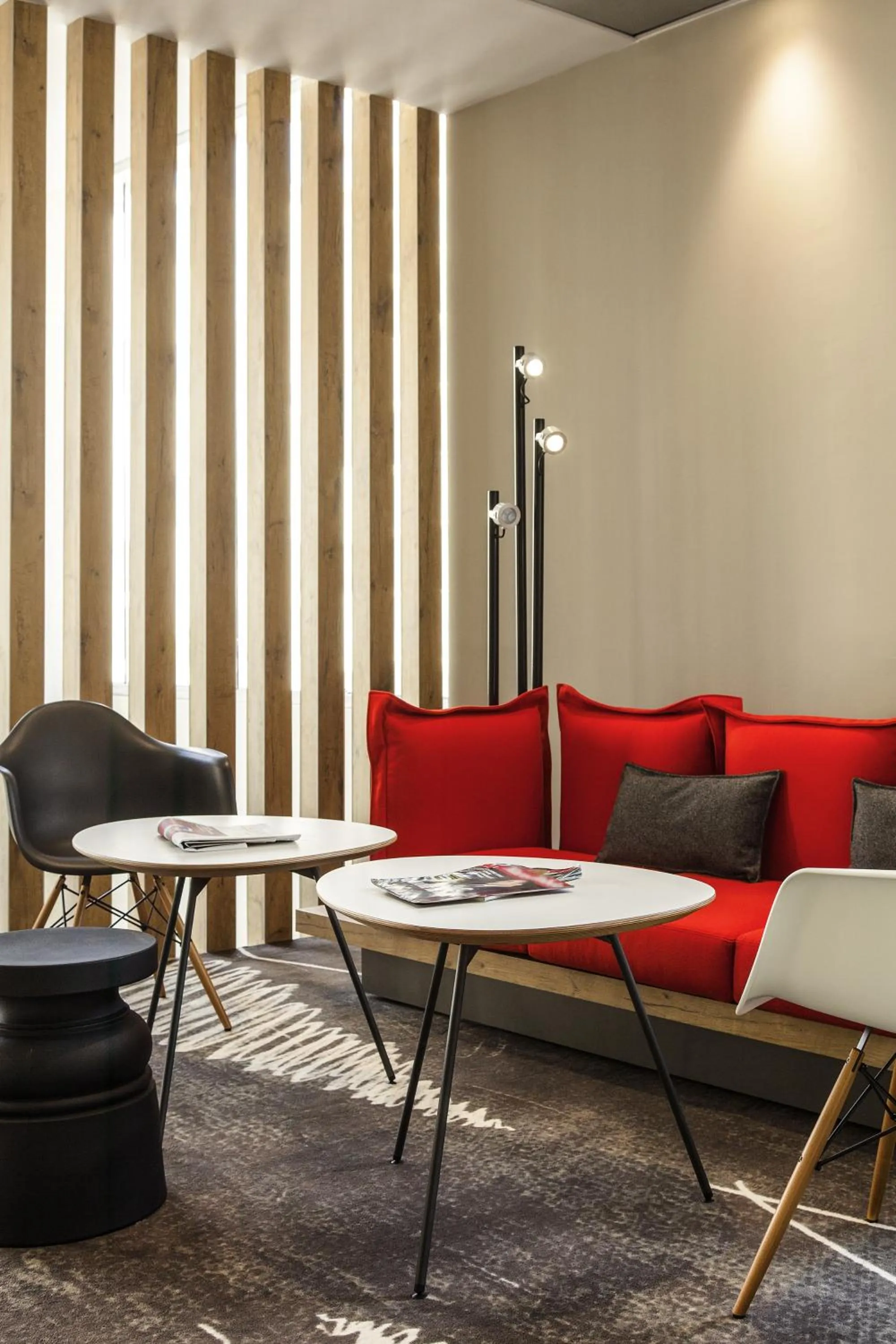 Lounge or bar in Ibis Casanearshore