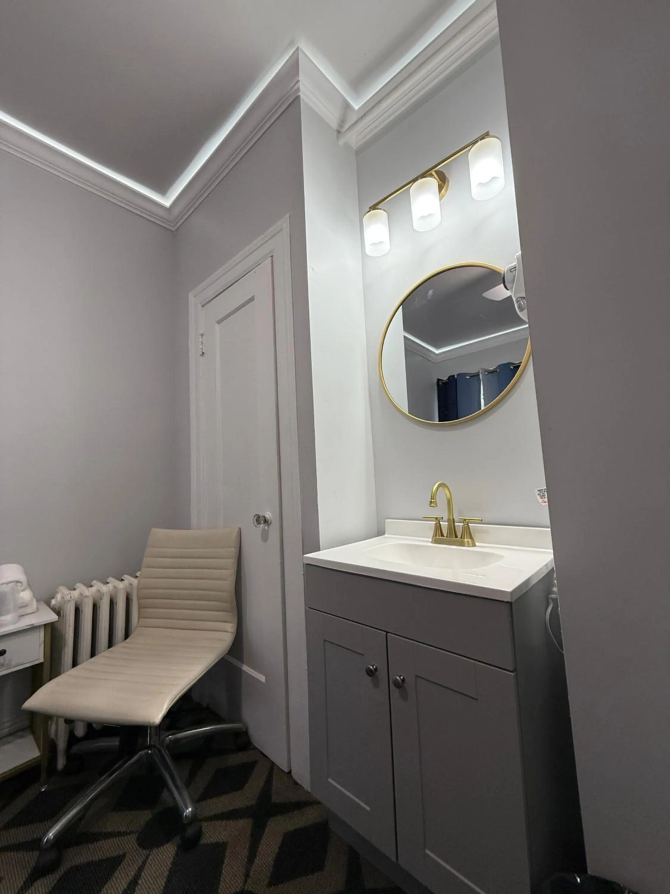 Open Air Bath in Twin Peaks Hotel