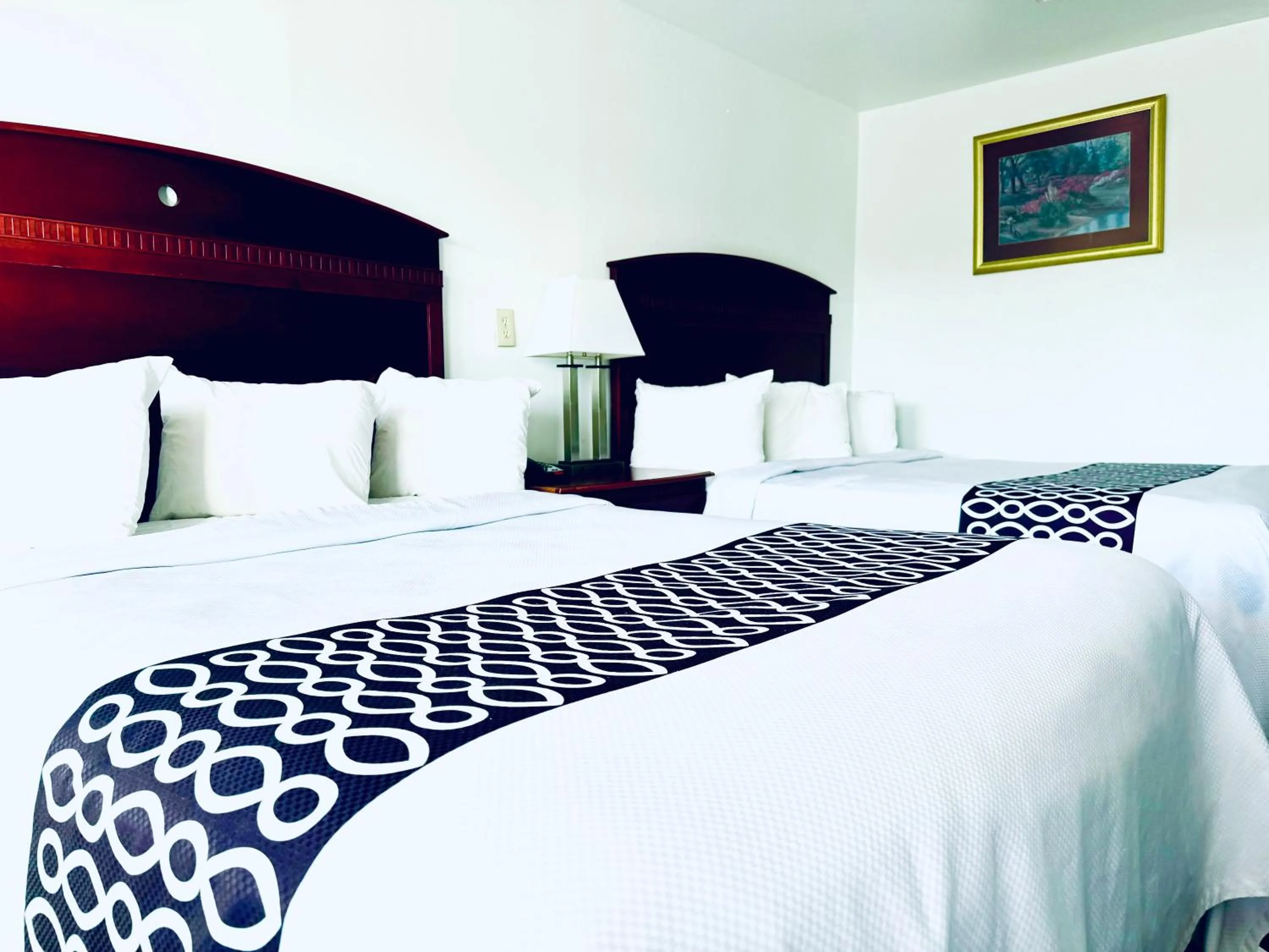 Bed in Shiloh Inn Lamesa