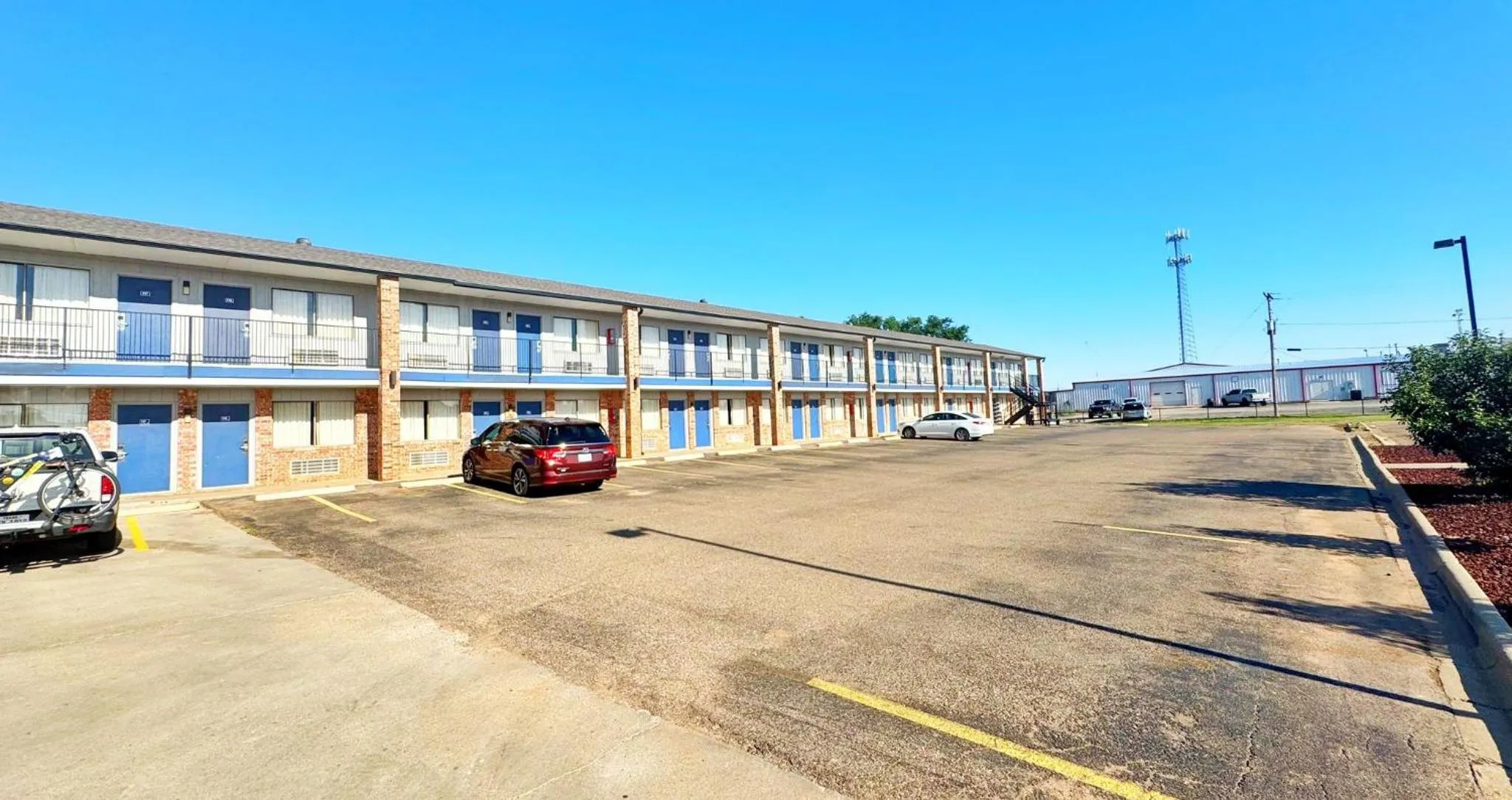 Patio in Shiloh Inn Lamesa