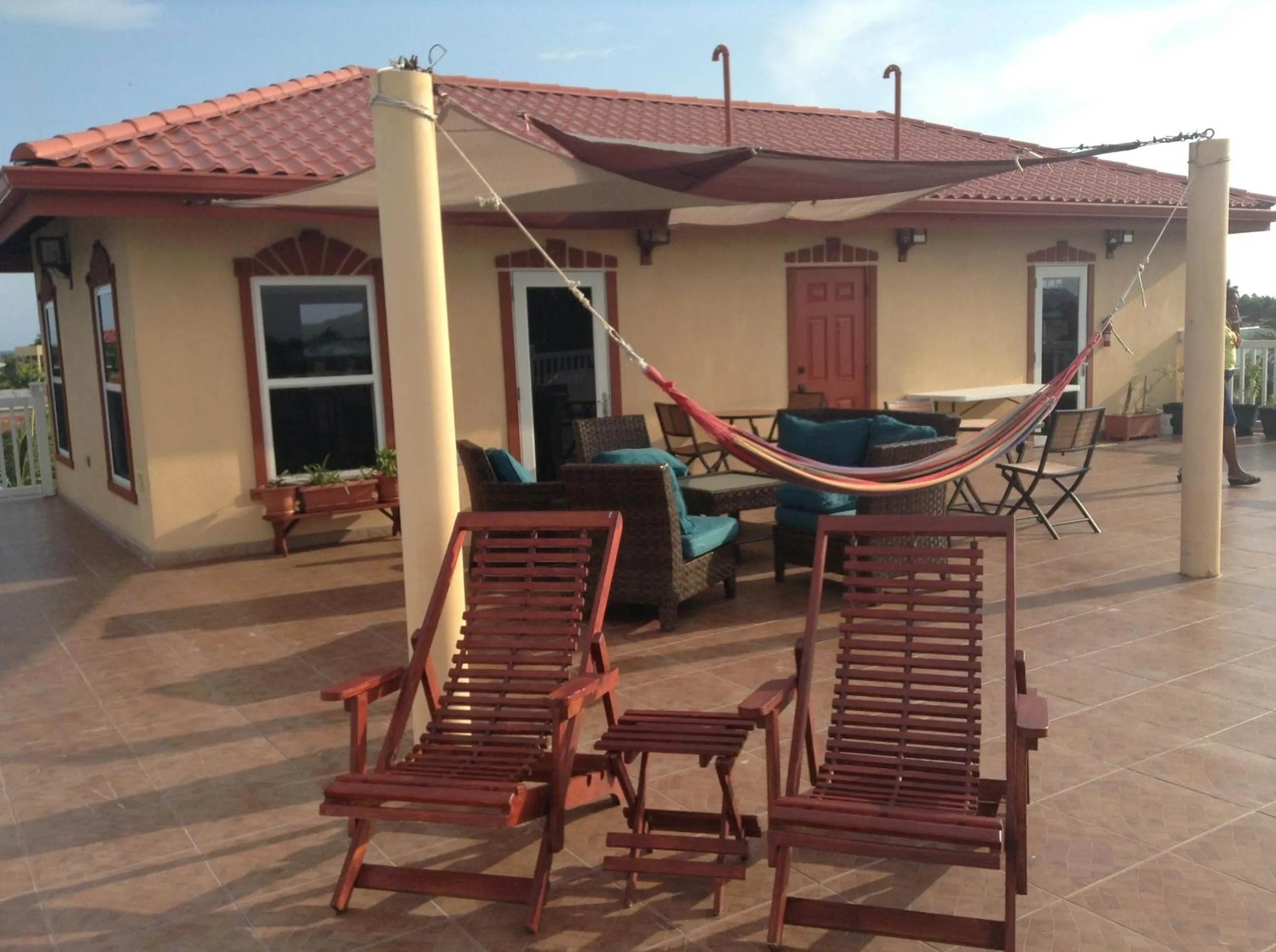 Area and facilities in Belizean Nirvana